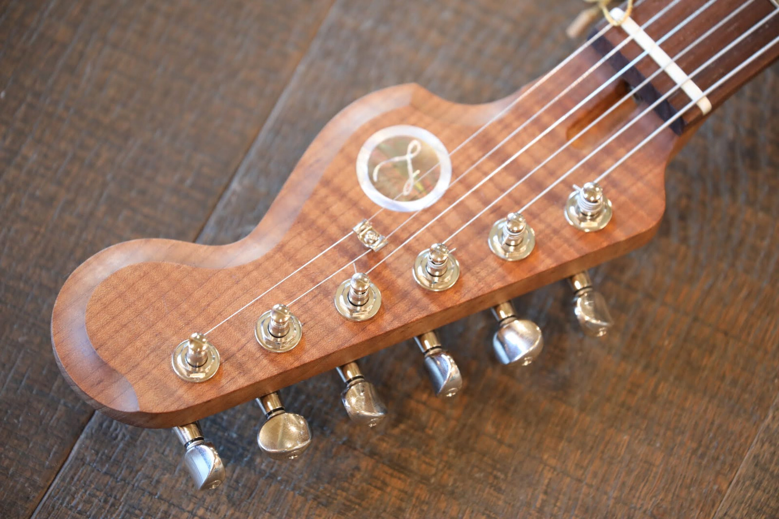 MINT! LaRose Guitars “Wadester” Supernatural w/ Brazilian Board + OHSC & Papers