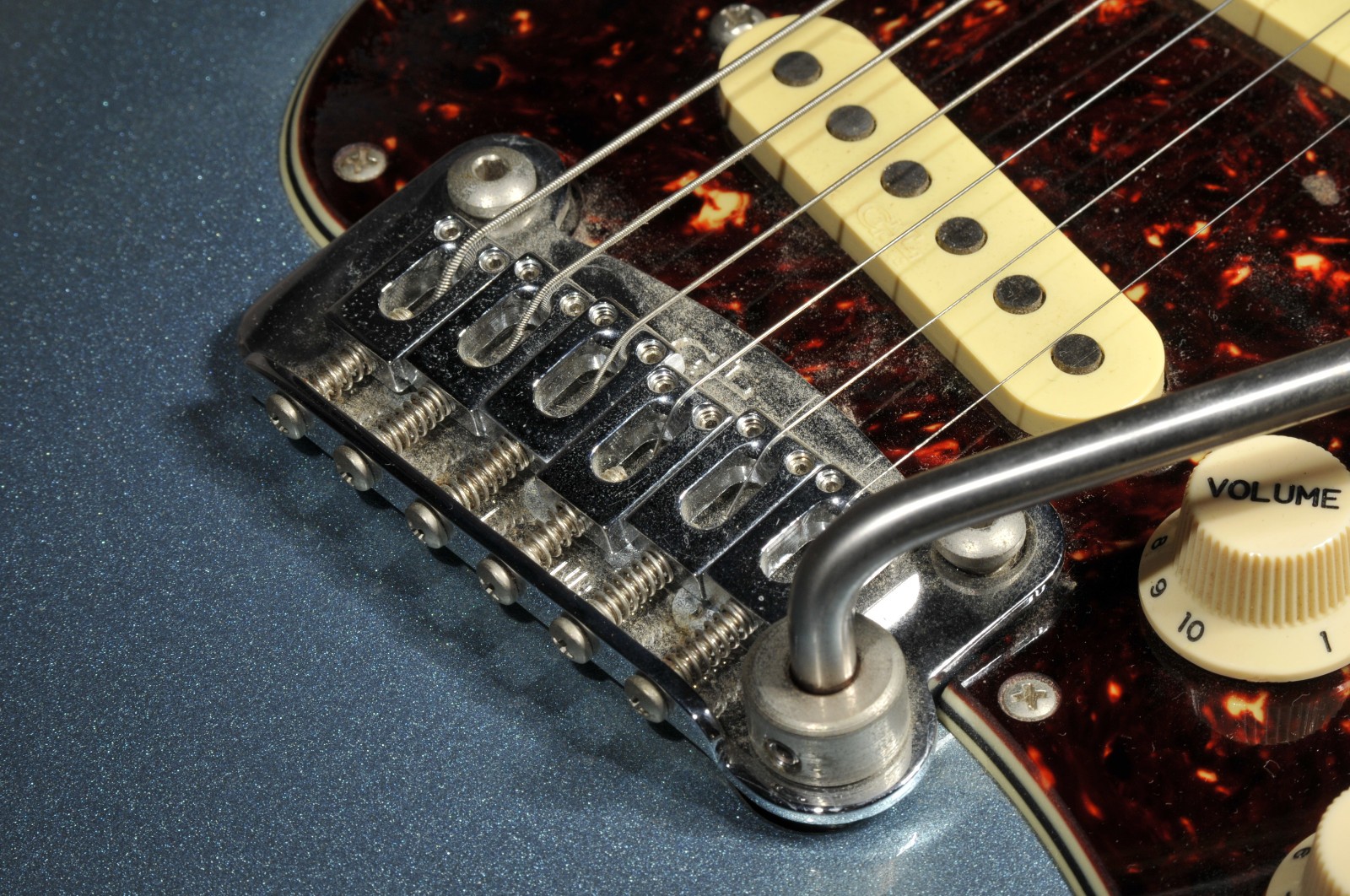 G&L Legacy (1997-8)