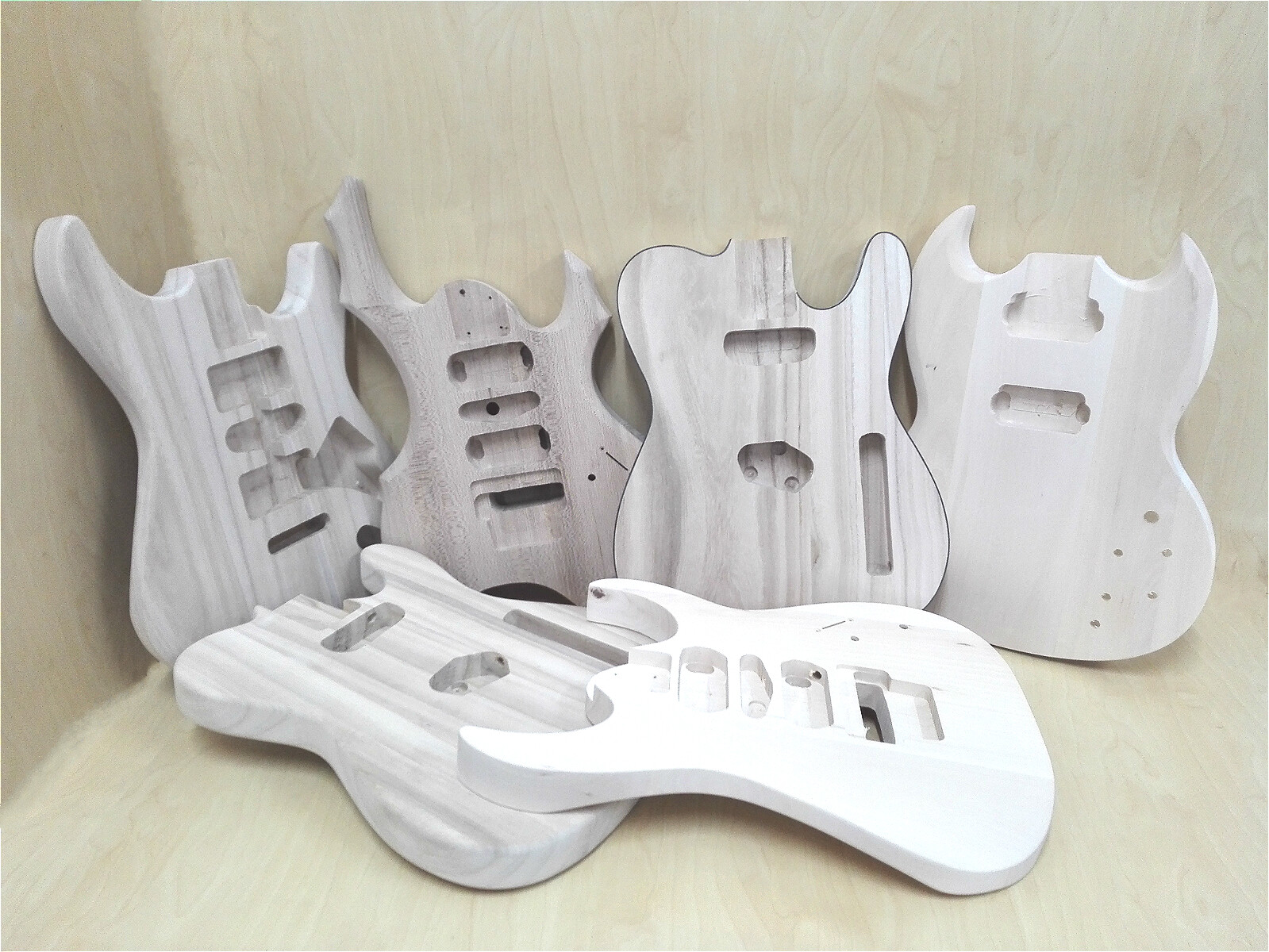 Haze Solid Basswood Electric Guitar Body, Pre-Drilled & Polished- HSSG 19300BO