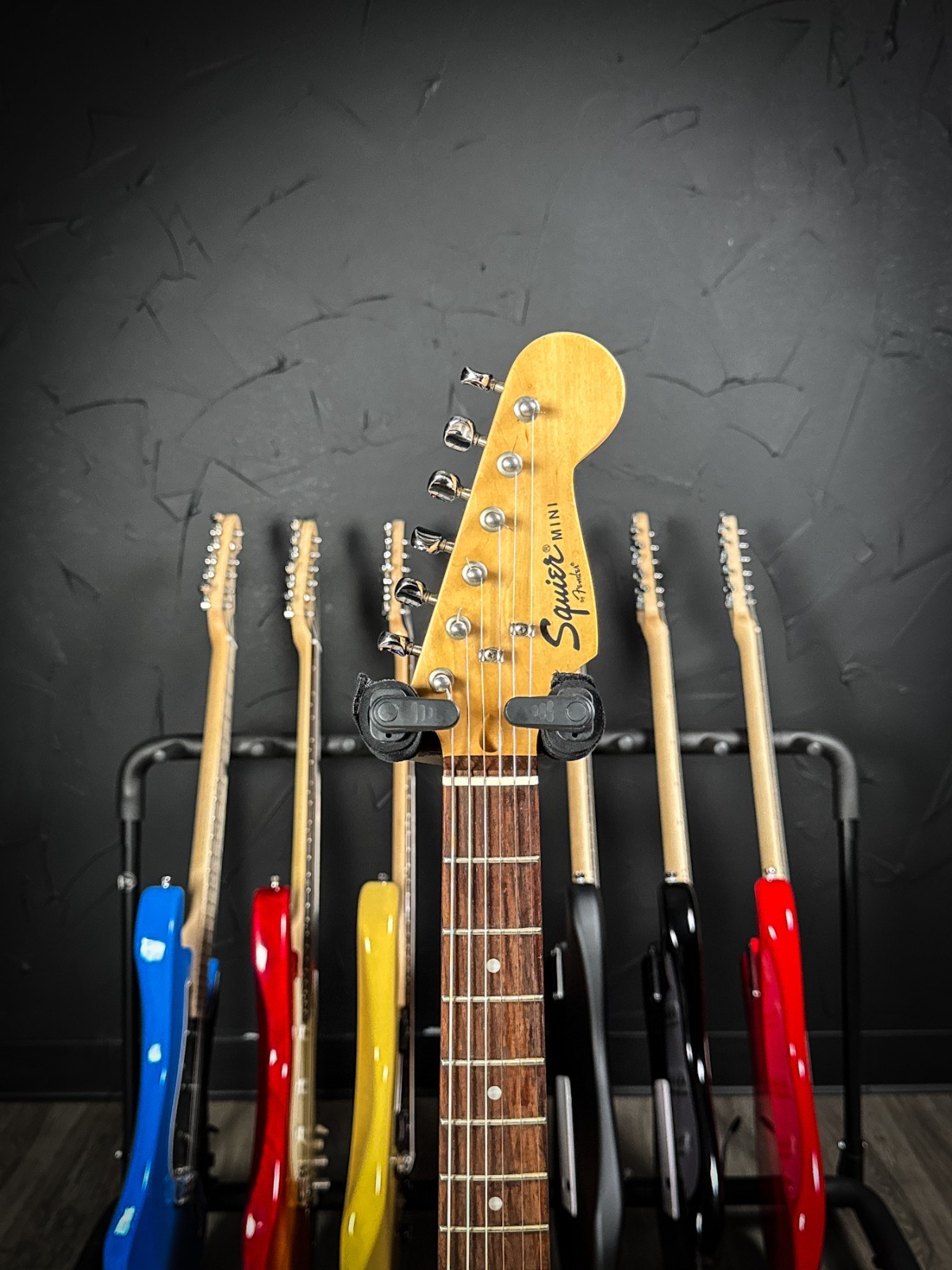 Squier Mini Stratocaster SSS – Black