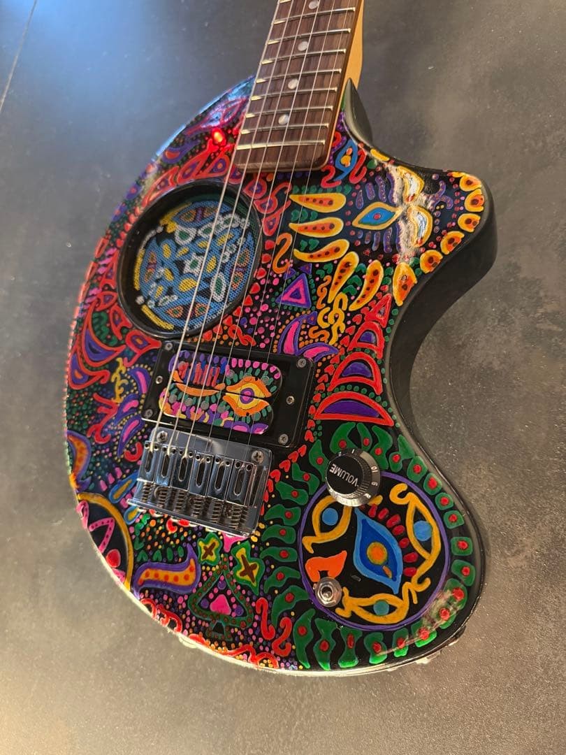 FERNANDES ZO-3 hide Psychedelic Paint Mini Guitar