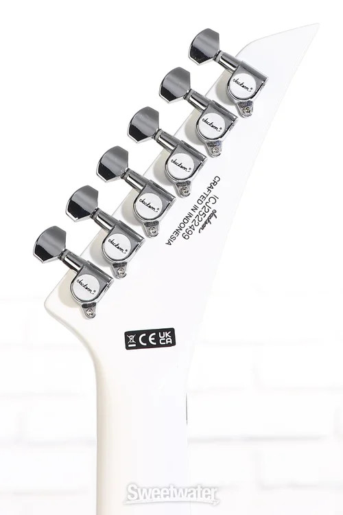 Jackson Rhoads RRX24M – Snow White with Black Pinstripes