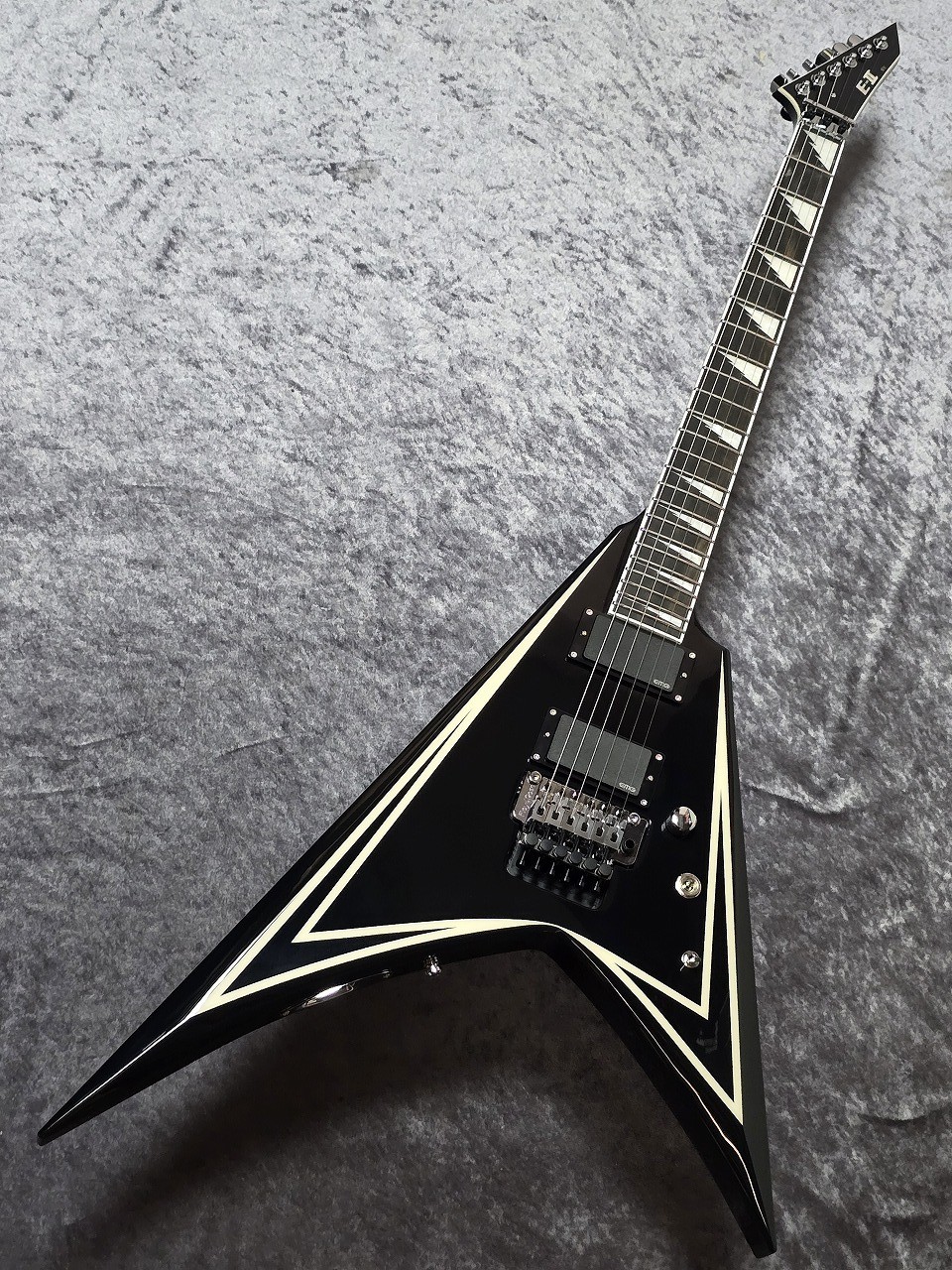 E-II SV -Black with White Stripes- (Overseas)