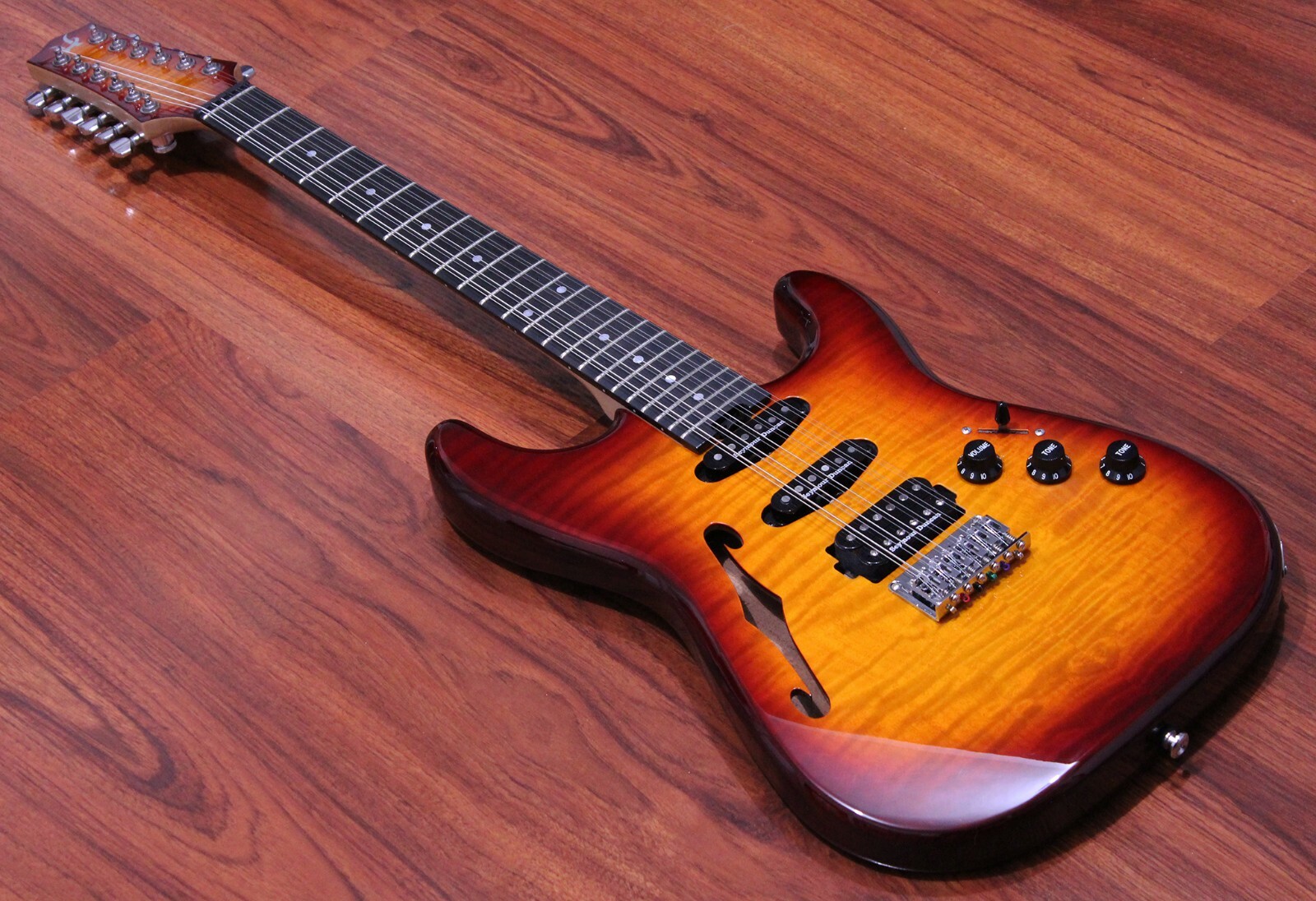 Halo CLARUS 12-string Electric Guitar, Semi-Hollow, Seymour Duncan Pickups