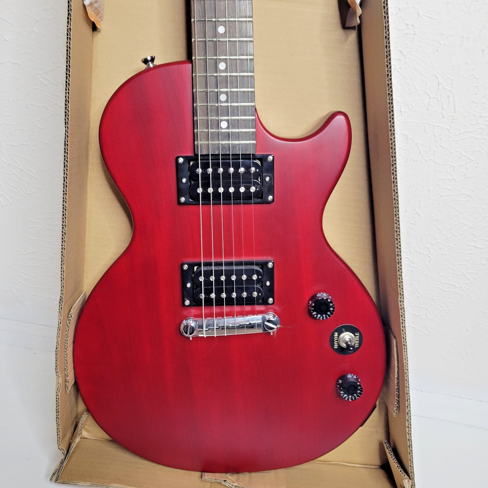 Epiphone Single -Cut SpecialVE Cherry Worn Finish Model, Electric Guitar