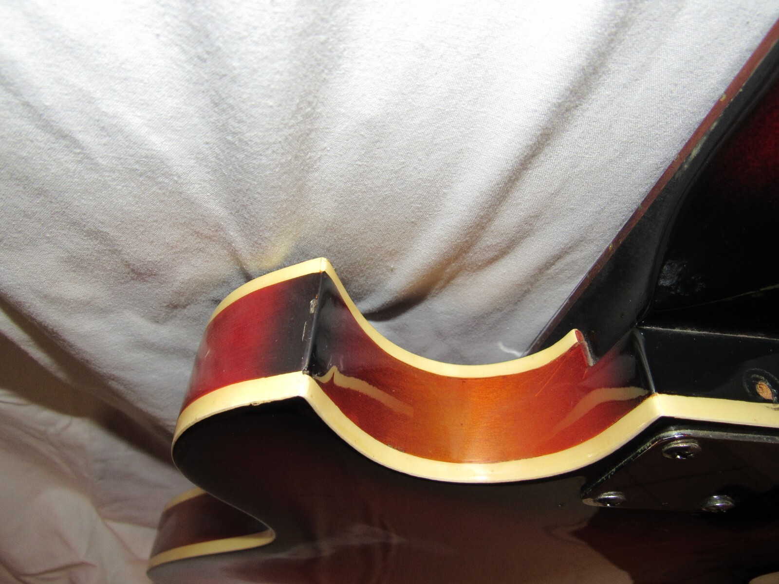1964-1968 Teisco EP 2T Del Rey Electric Guitar “Dark Sunburst”