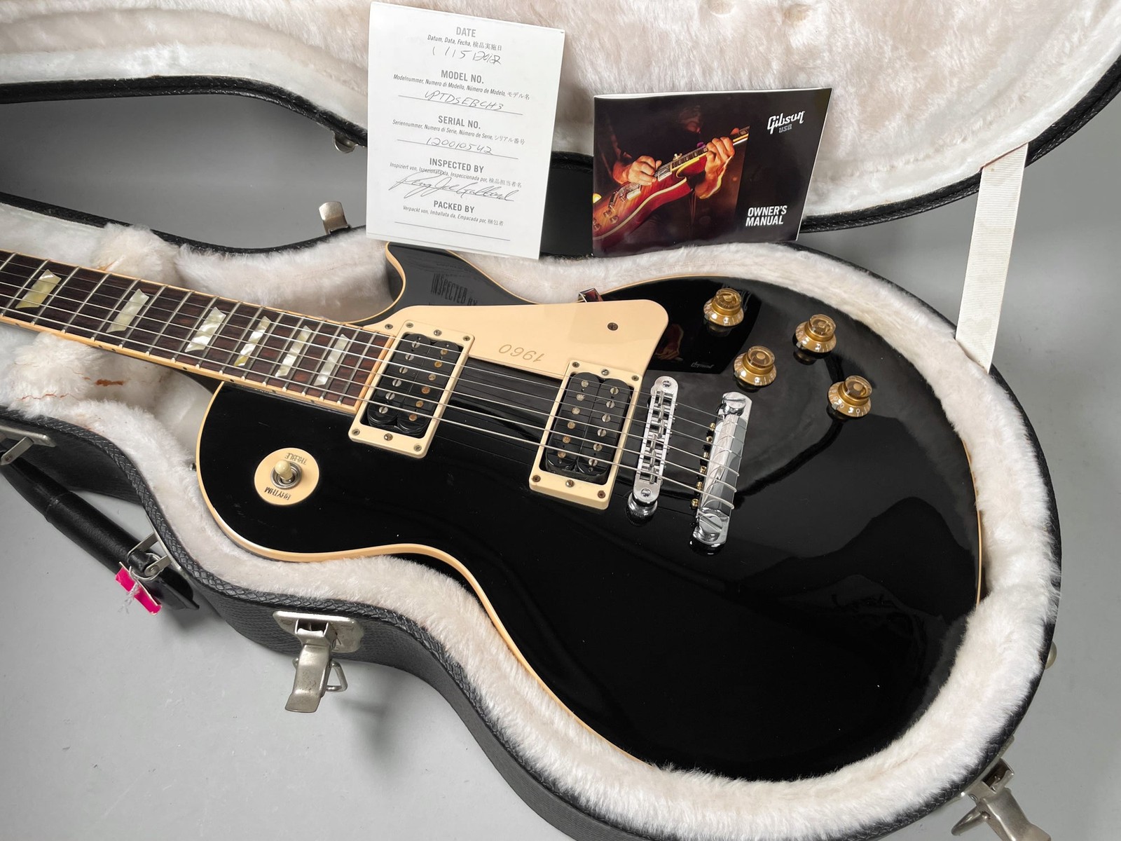 2011 Gibson Les Paul Classic Black Finish w/OHSC