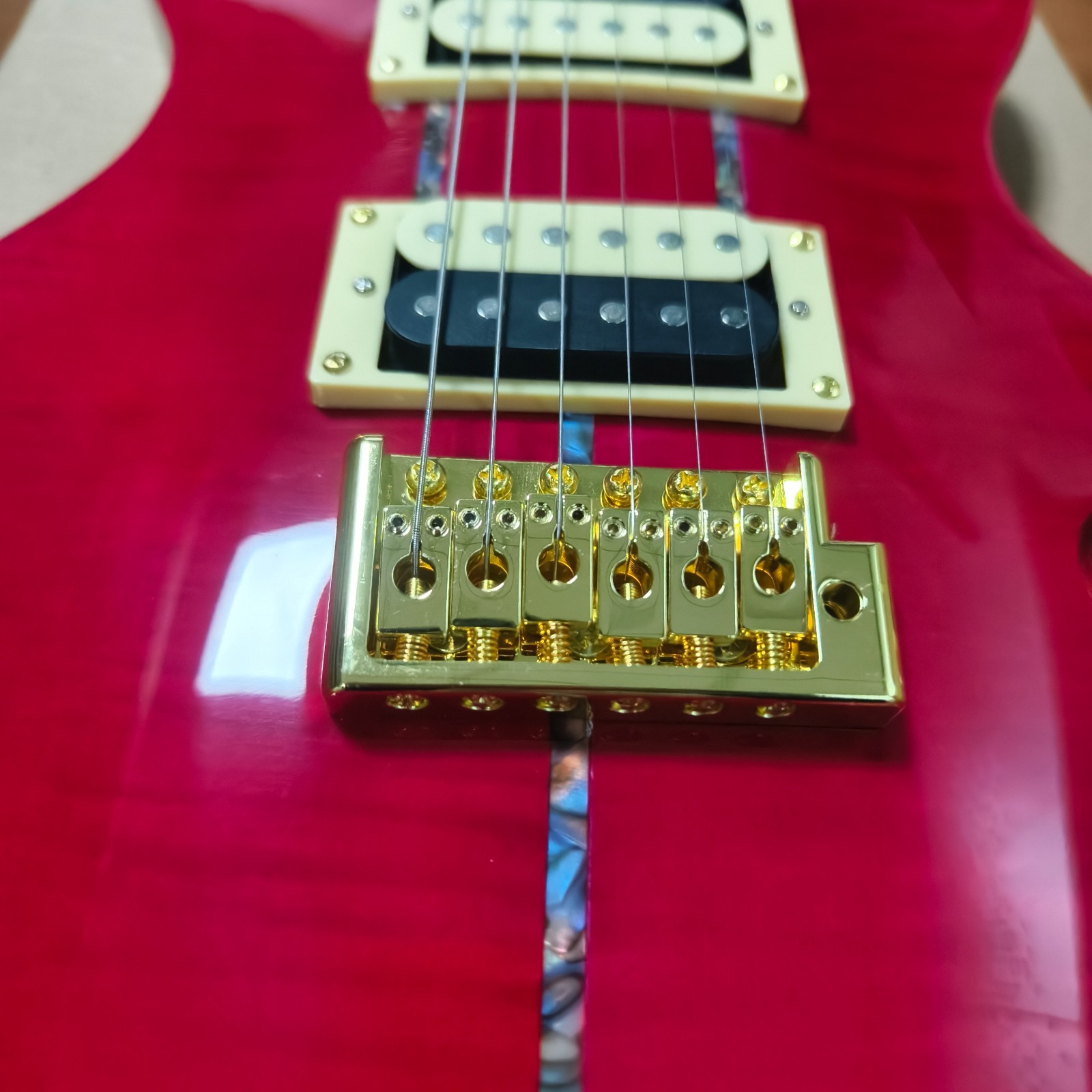 Custom 24 Transparent Red Flame Maple Top Mahogany Electric Guitar