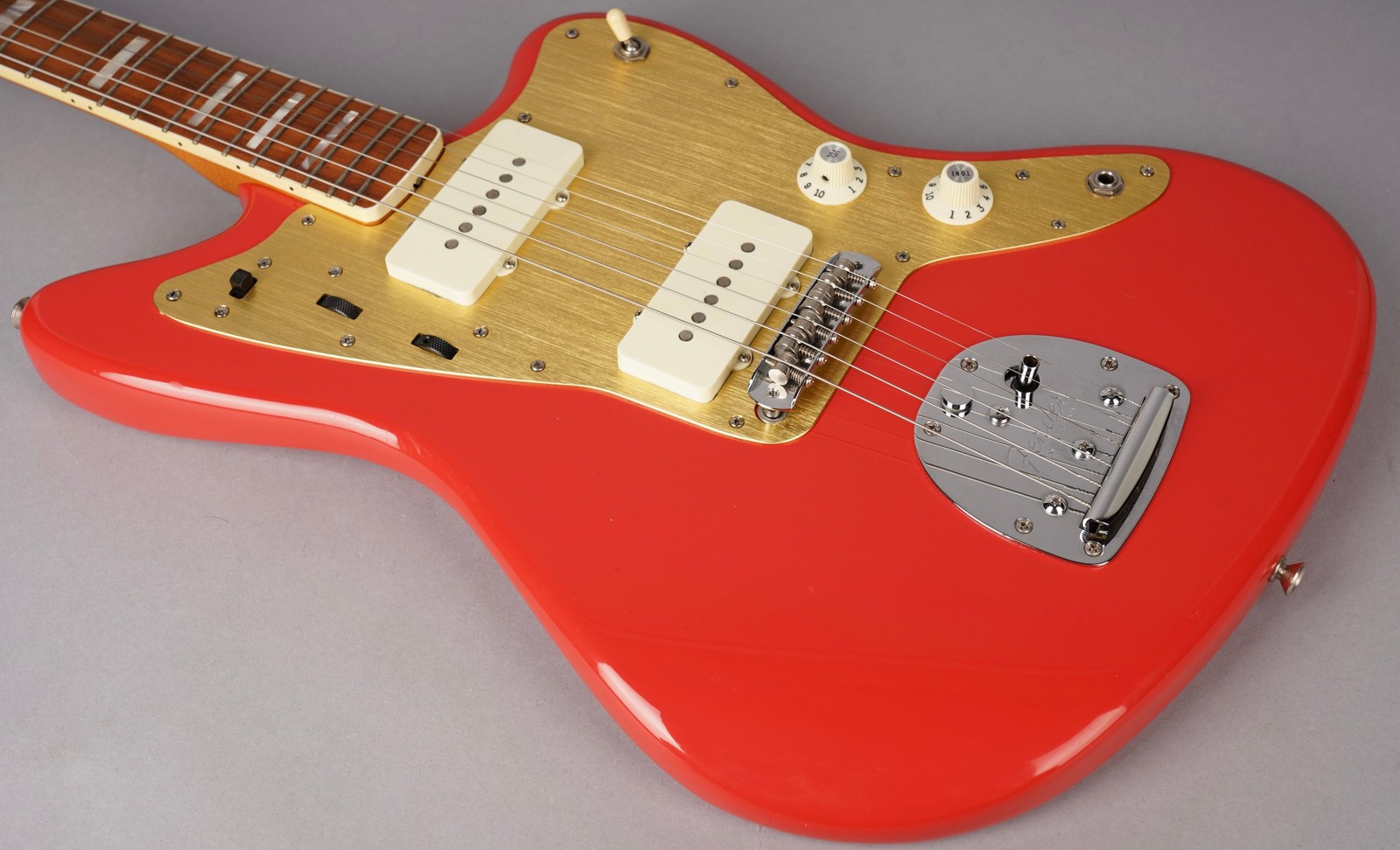 Fender Limited Edition 60th Anniversary Classic Jazzmaster – 2018 – Fiesta Red