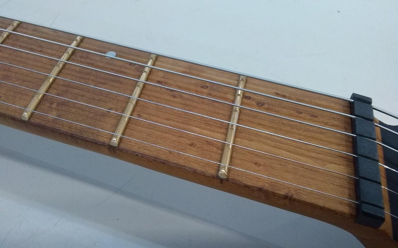 IBANEZ QX52-BKF headless guitar