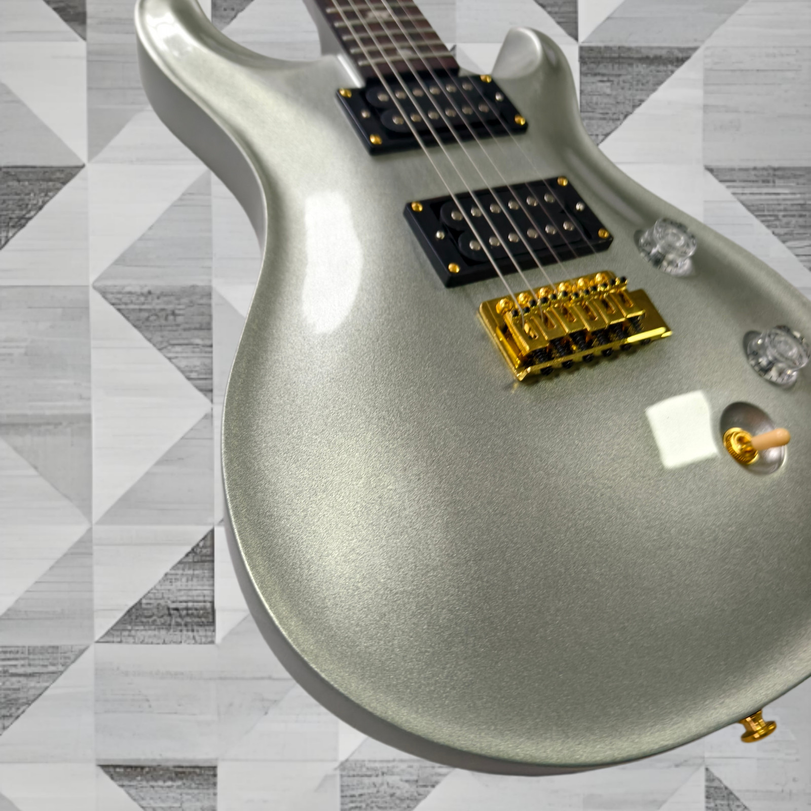 US Ship Metallic Silver Electric Guitar Bird Abalone Fret Inlay Gold Hardware