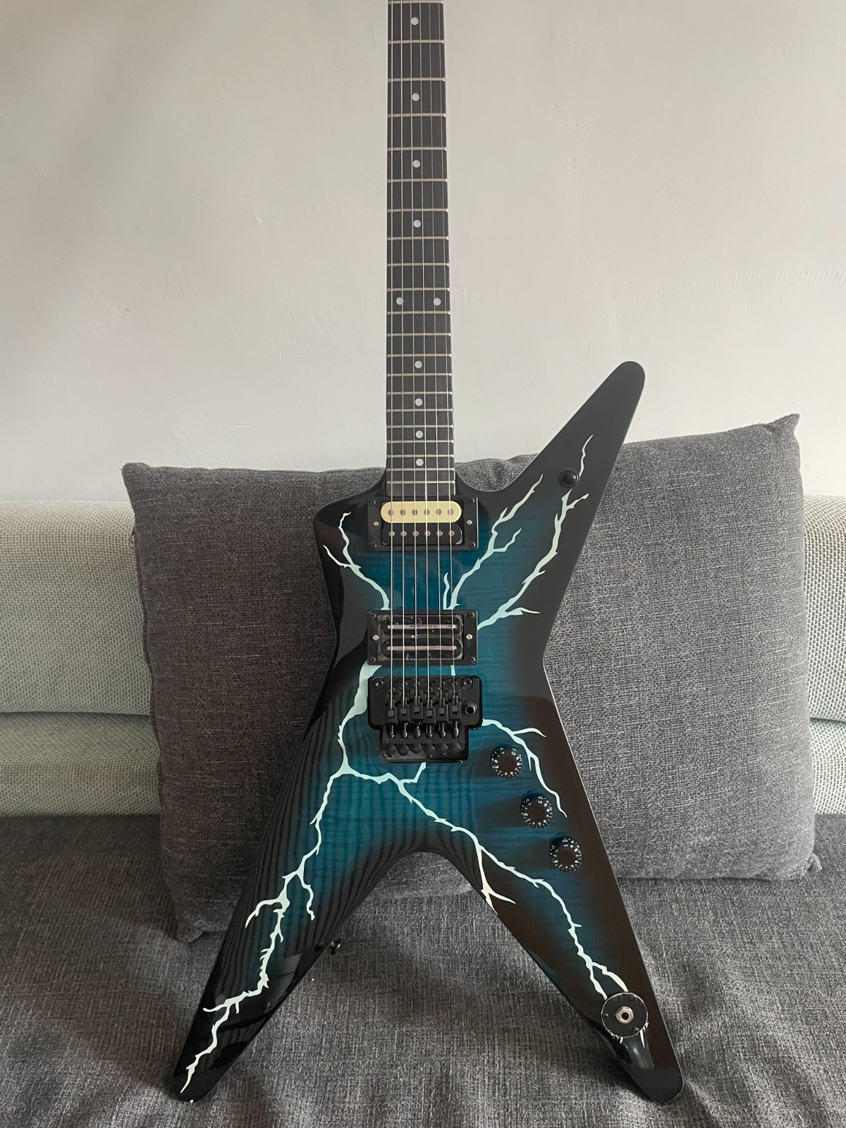 Dimebag Darrell Signature Electric Guitar Flame Maple Top lightning pattern