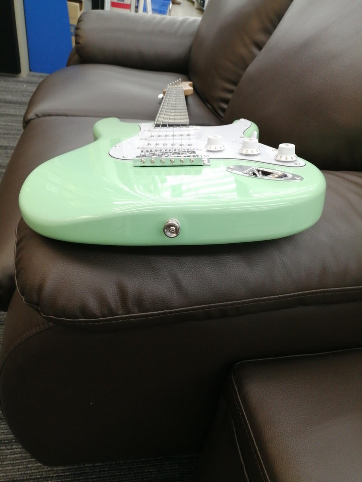 PHOTOGENIC ST-180 Used Solid Wood body Engineering wood fingerboard w/Soft case