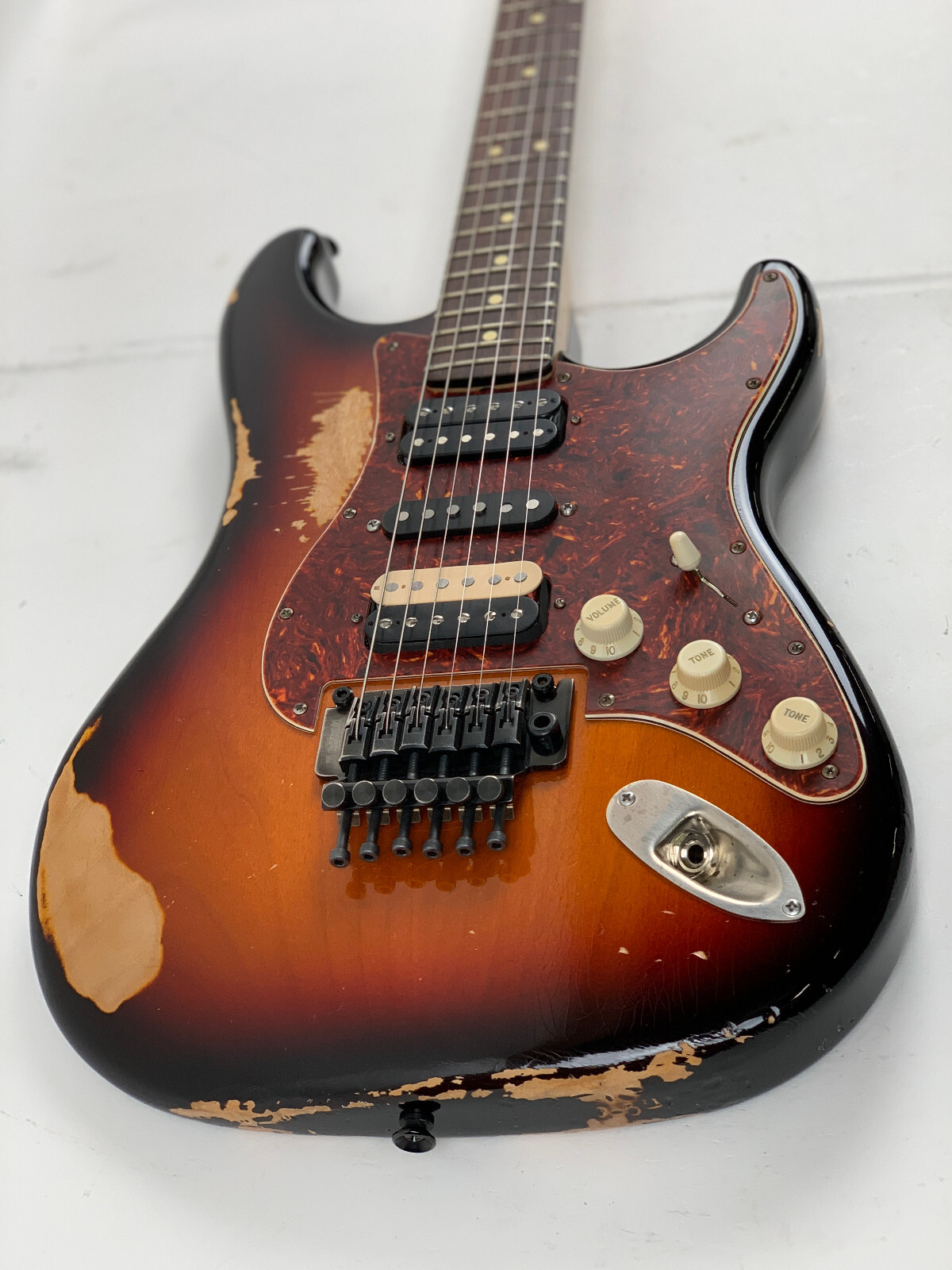 LsL Instruments Saticoy Mick Mars Tribute MM 3 Tone Sunburst Heavy Age Floyd NEW