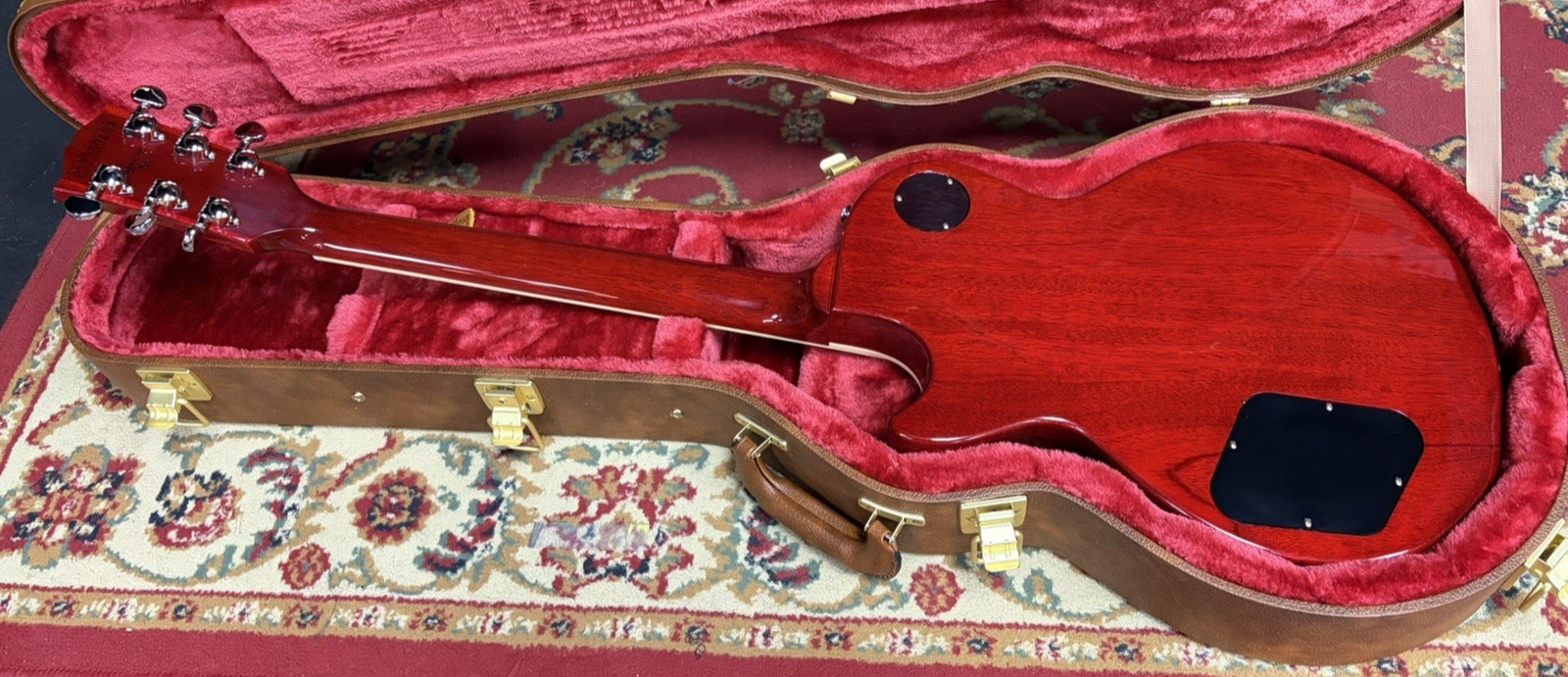 9.8 lbs Used Gibson Les Paul Standard ’60s Bourbon Burst