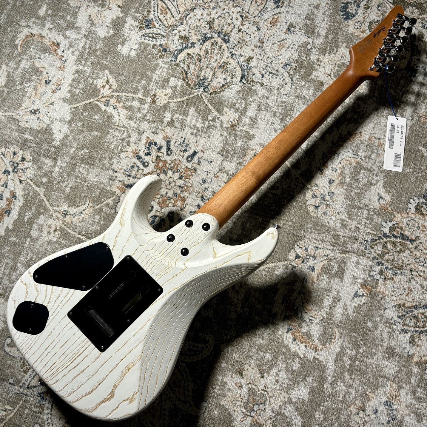 Ibanez / AZ2402AR CGW (Coarse Grain White Flat) Electric Guitar