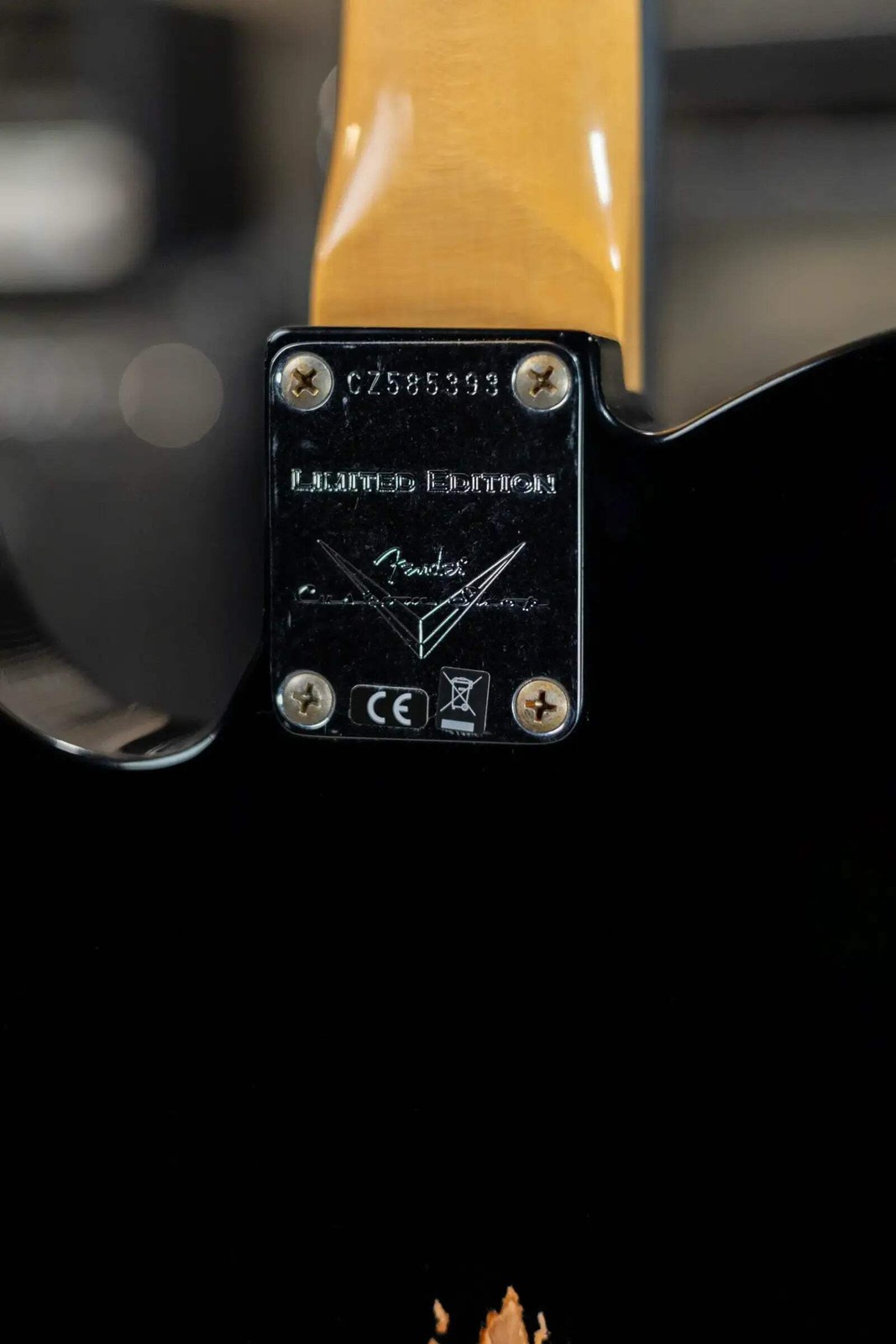 Fender Custom Shop LR25 1963 Telecaster Electric Guitar – Relic Black with Hards