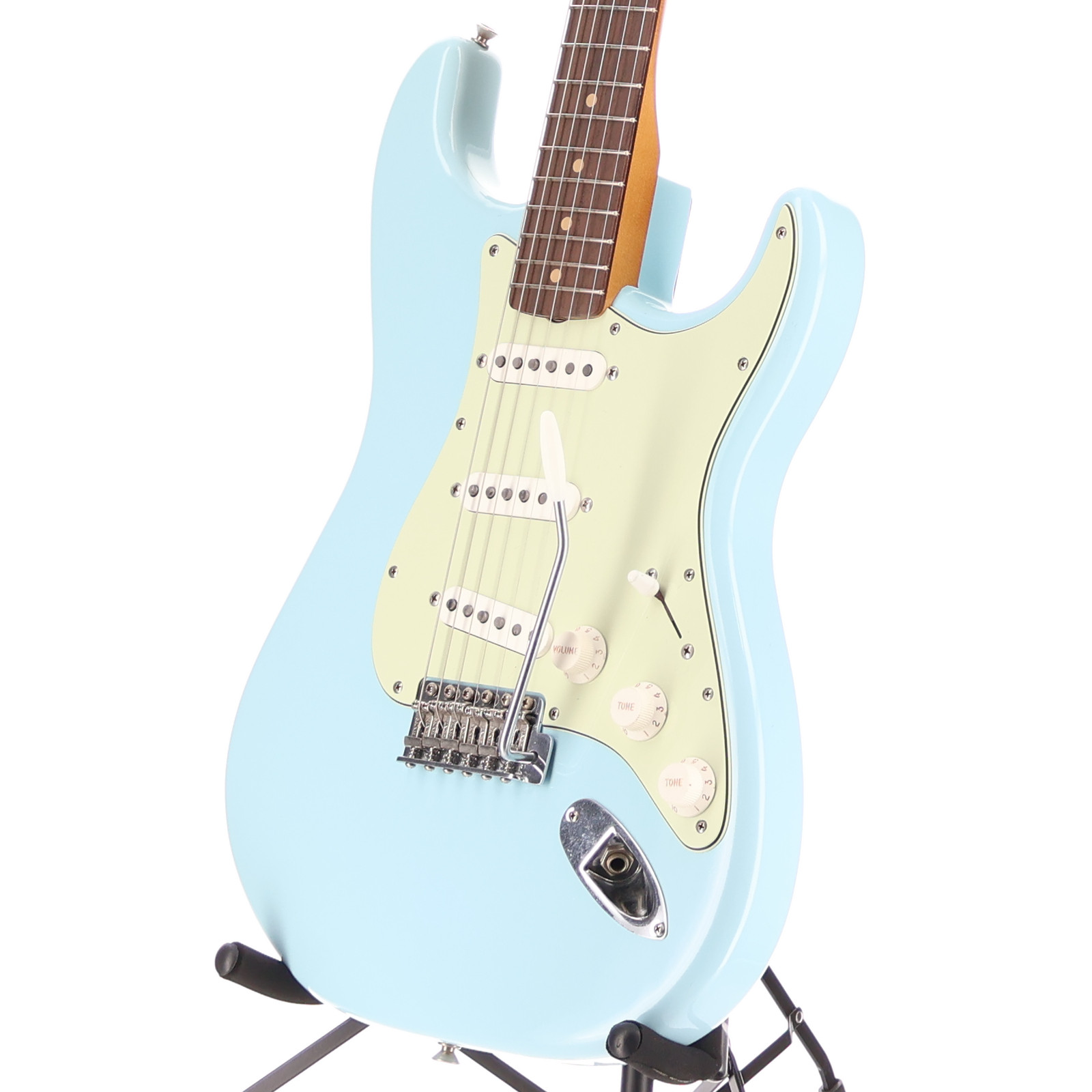 Fender Vintera® II Road Worn® ’60s Stratocaster, Sonic Blue (RC3)(14827) (14827)