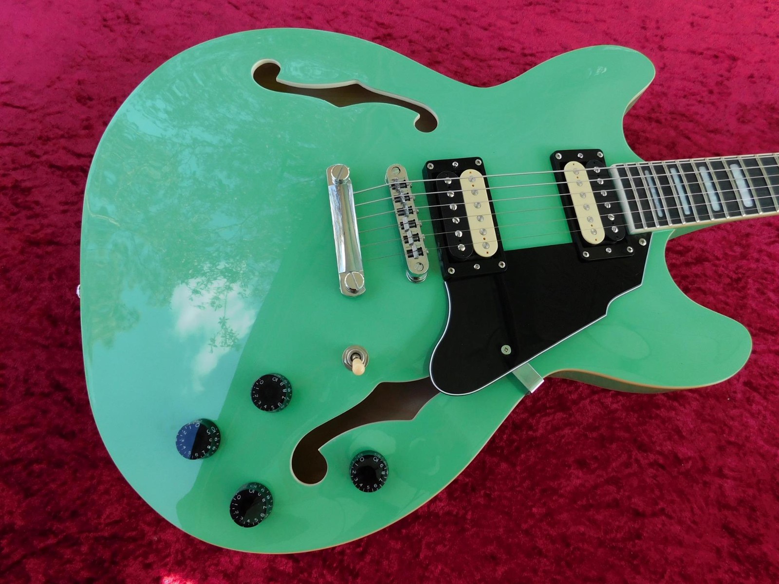 Redid Set Neck 335, Hot Zebra Humbuckers, Bound Neck and Body, Ex. Cond., Cool