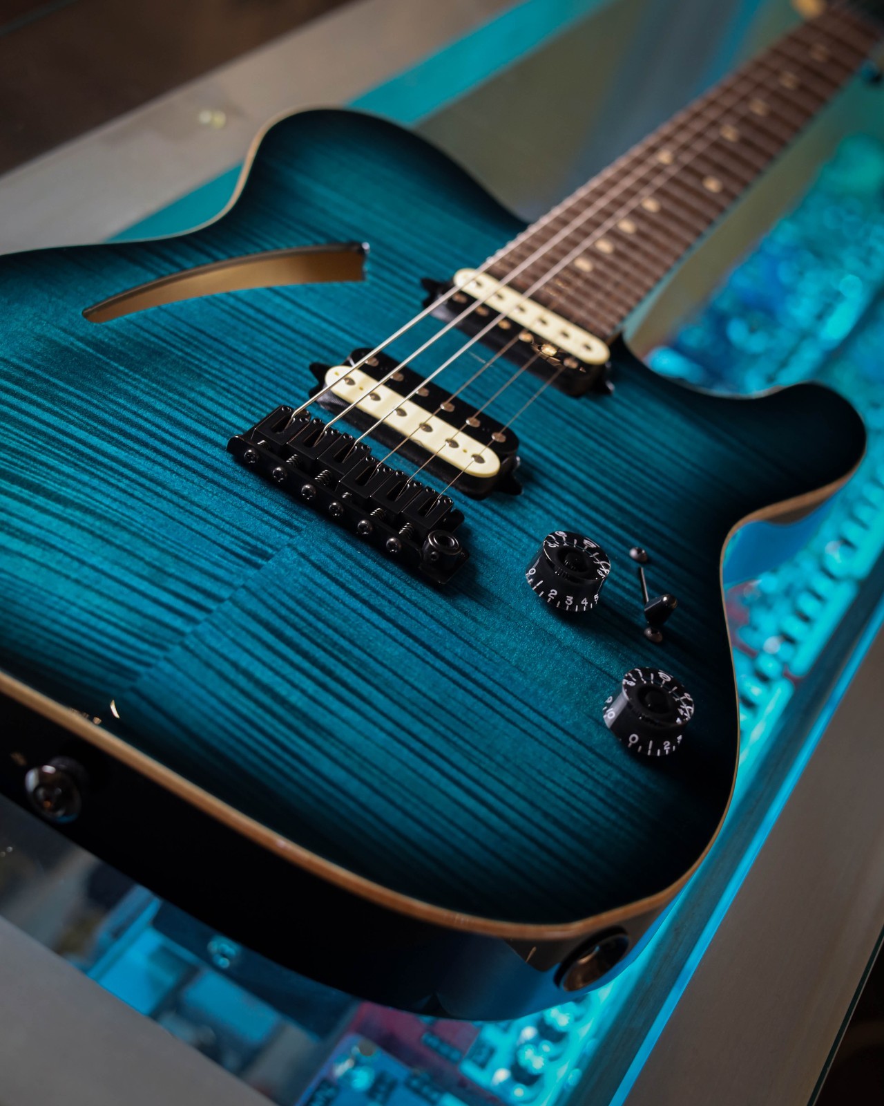 SUHR MODERN T CUSTOM T STYLE TRANS TEAL BURST 2 PICKUPS 5 WAY FLAME TOP