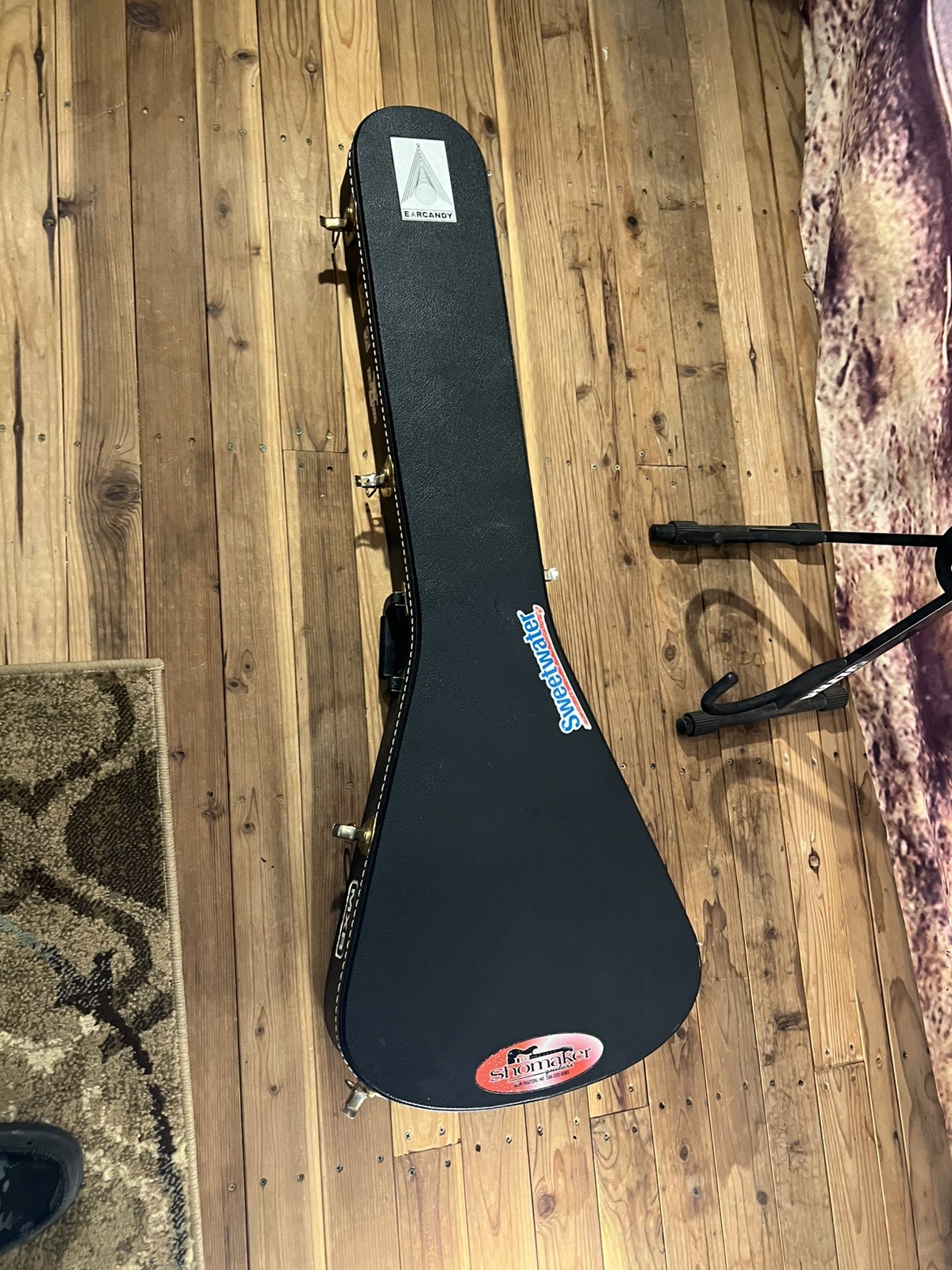 1984 Gibson Flying V Guitar designer with Hard Case