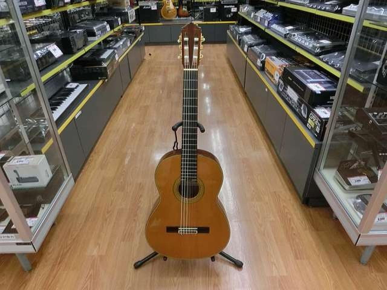 [YAMAHA] GC-21C Used Solid Ezo Matsu body Mahoganyneck Ebonyfingerboard Hardcase