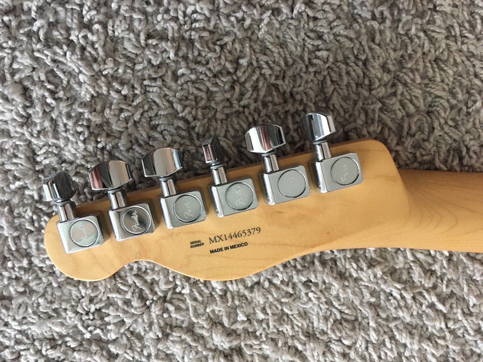 Fender Standard Telecaster 2014 2-Tone Sunburst MIM Maple Neck Guitar + Gig Bag