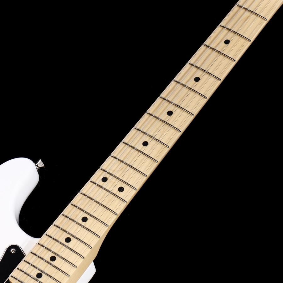 Fender Made in Japan Junior Collection Stratocaster Maple Arctic White