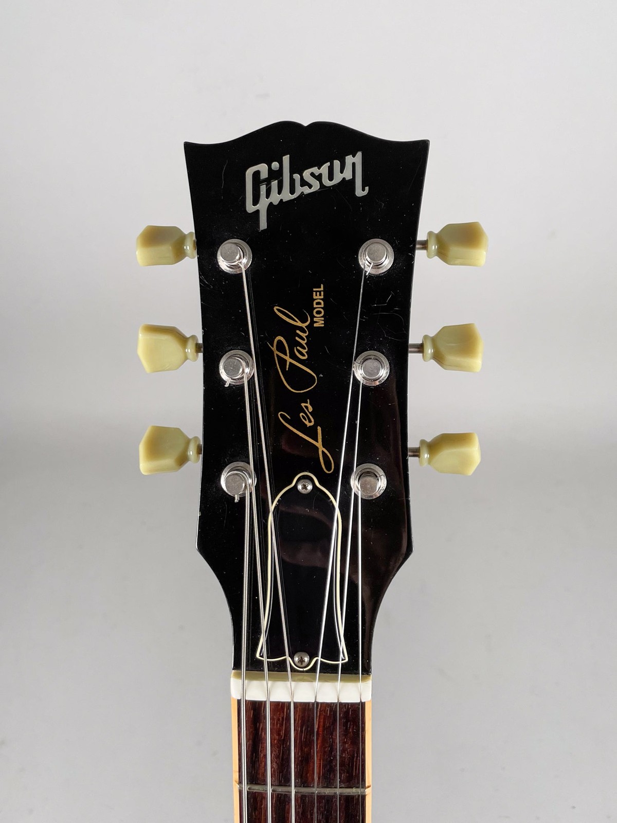 2011 Gibson Les Paul Classic Black Finish w/OHSC