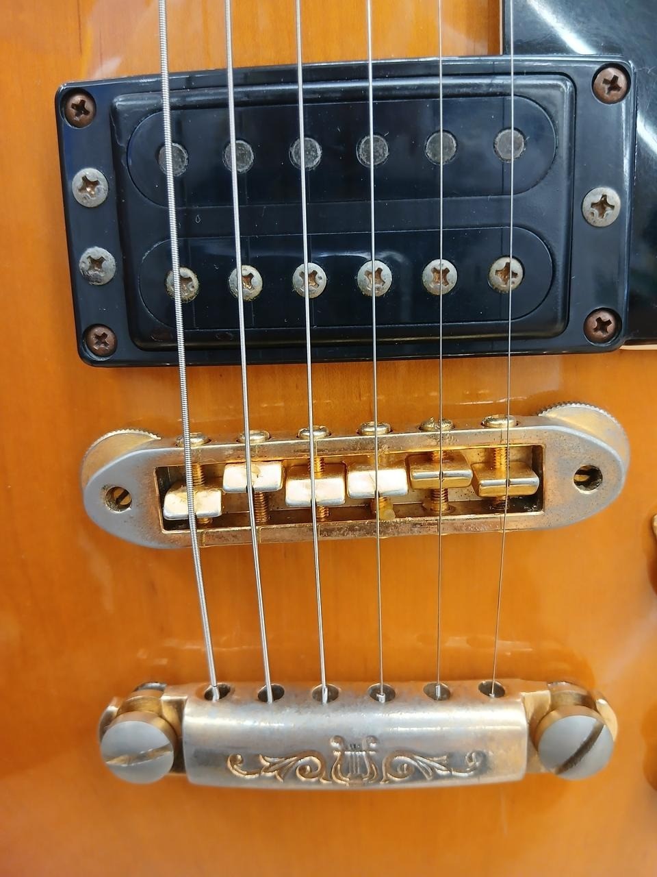 YAMAHA SG1000 Cherry Sunburst Gold Hardware Made in Japan 1979 Vintage E.Guitar