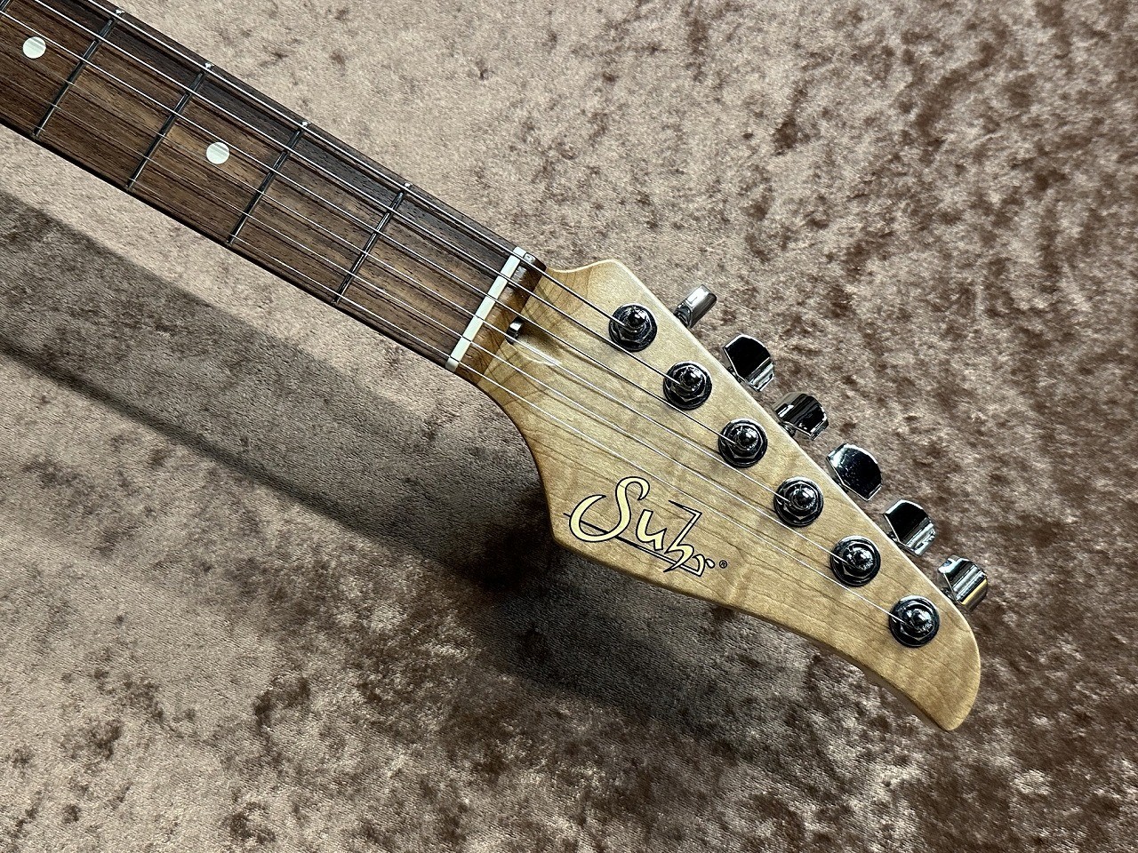 Suhr Je-Line Classic S Antique Roasted Flame Maple -Candy Apple Red- 3.59Kg Safe