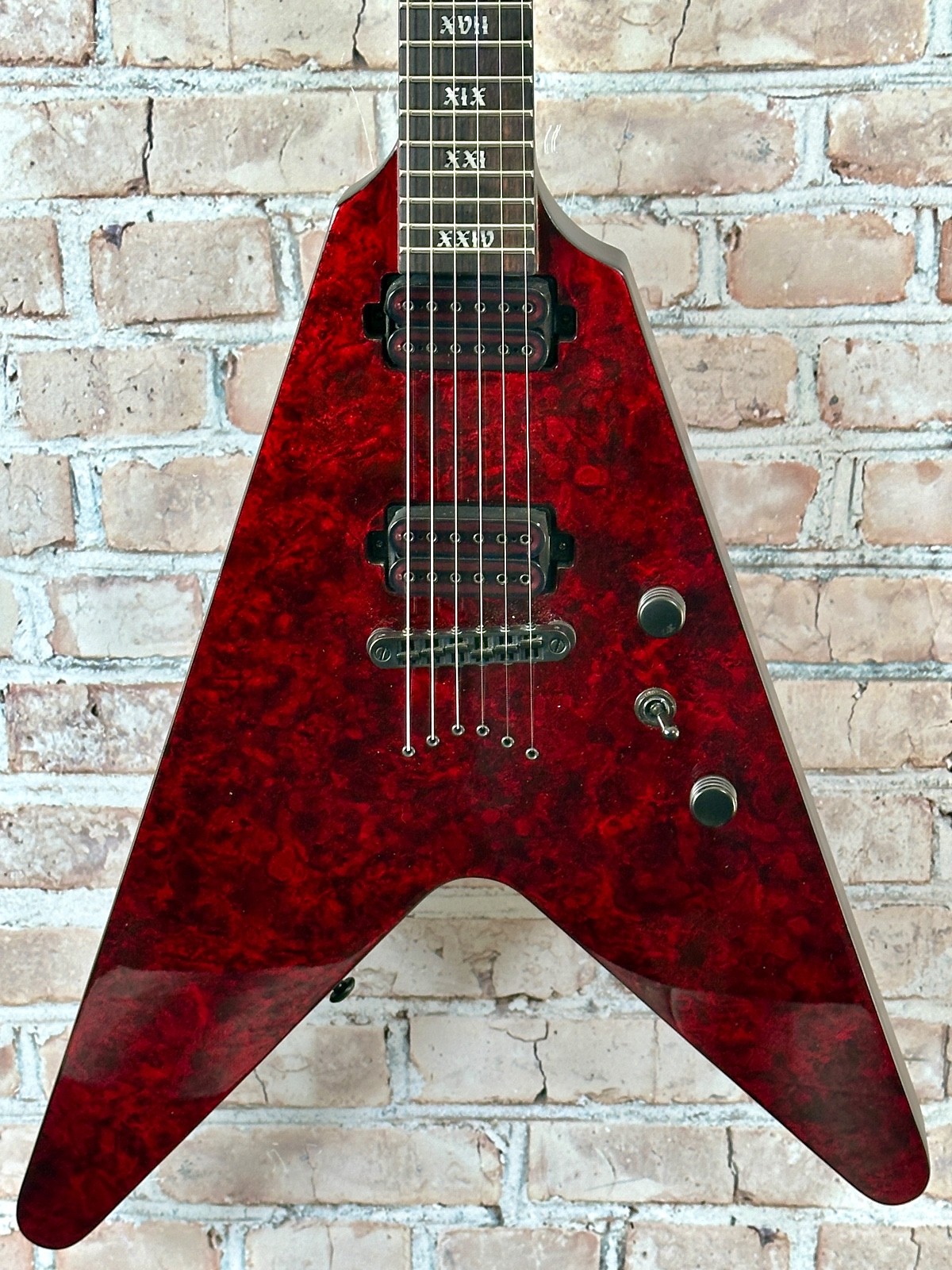Schecter V-1 Apocalypse 2021 – Red Reign