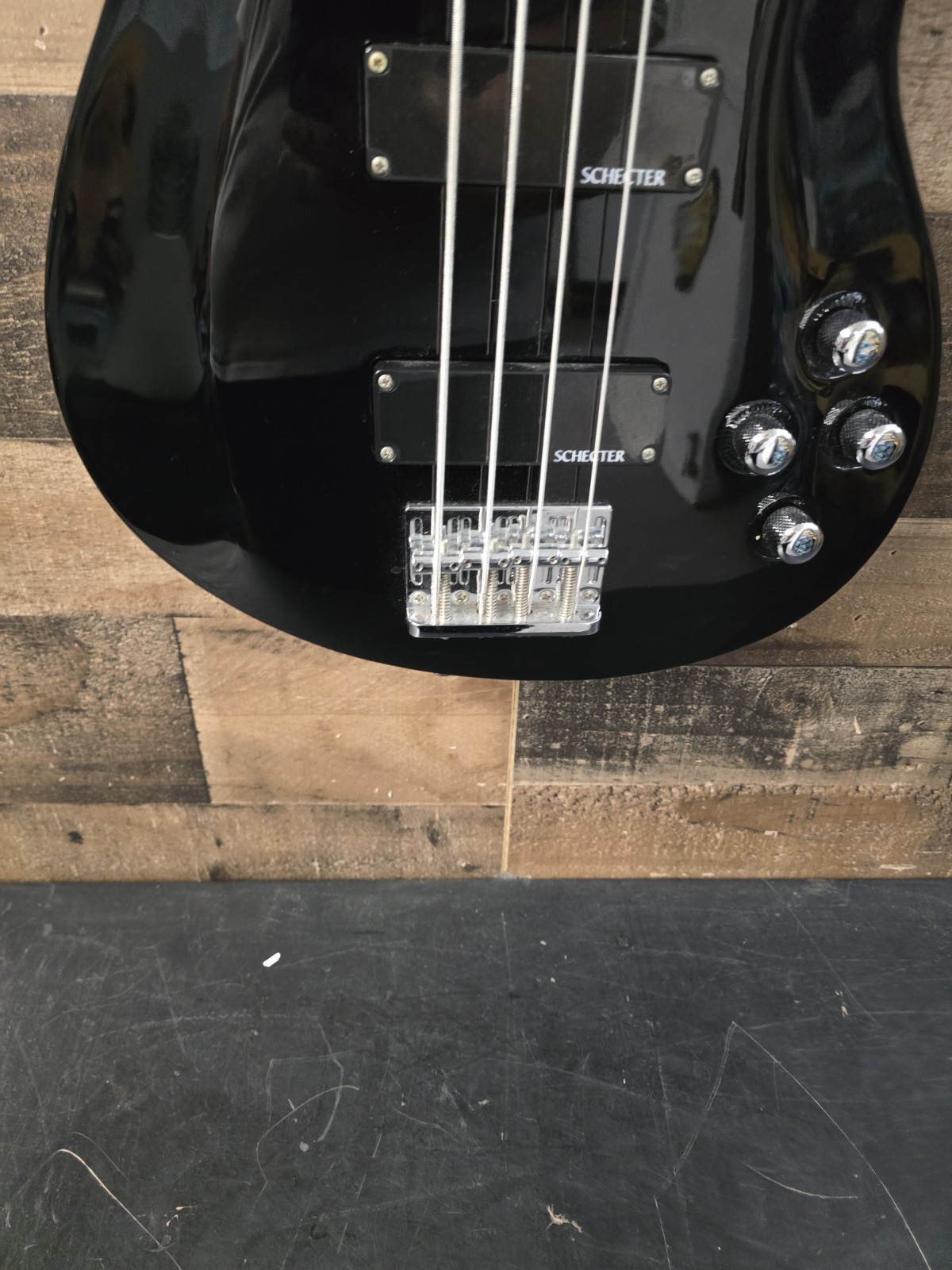 Schecter Diamond Series Omen 4 Electric Bass –