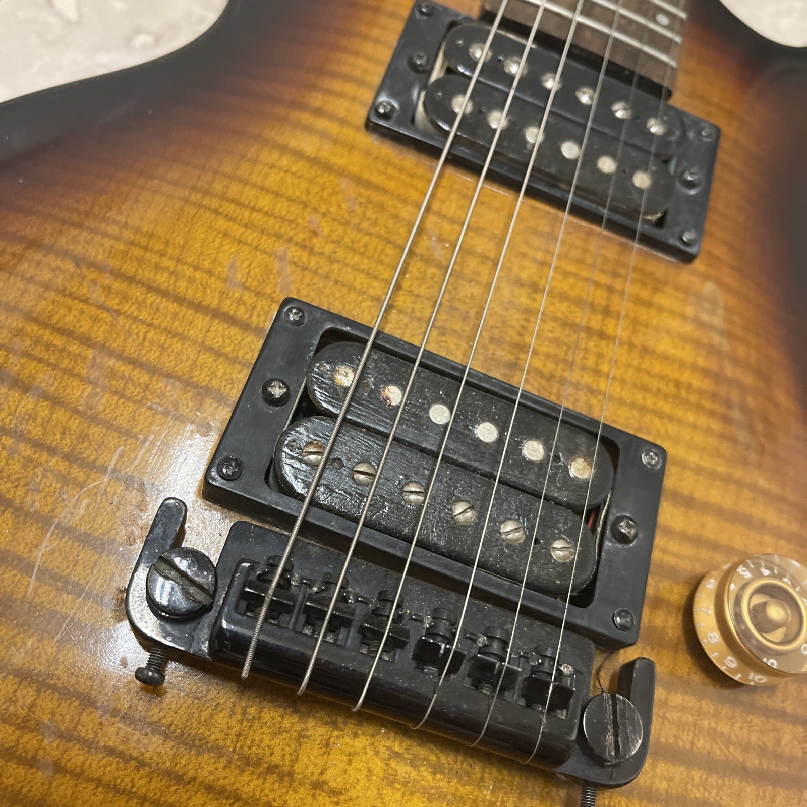 Vintage Vantage VS Electric Sunburst Guitar