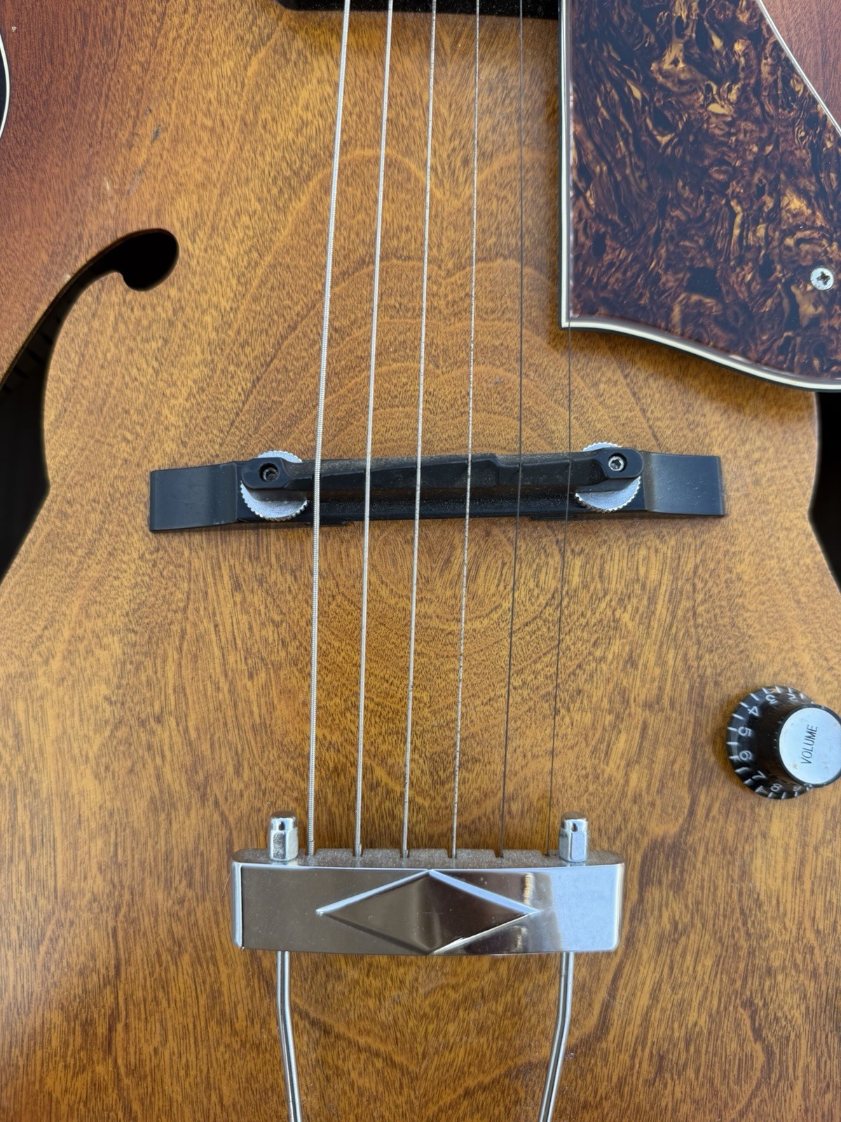 Godin 5th Avenue Kingpin P90 Righty Hollow Body Electric Guitar, Cognac Burst