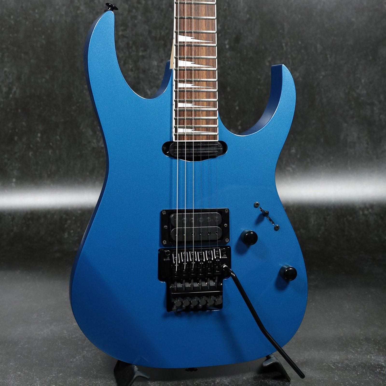 Ibanez RG565R Electric Blue Used 2025 Maple+Walnut Neck Rosewood FB w/Soft Case