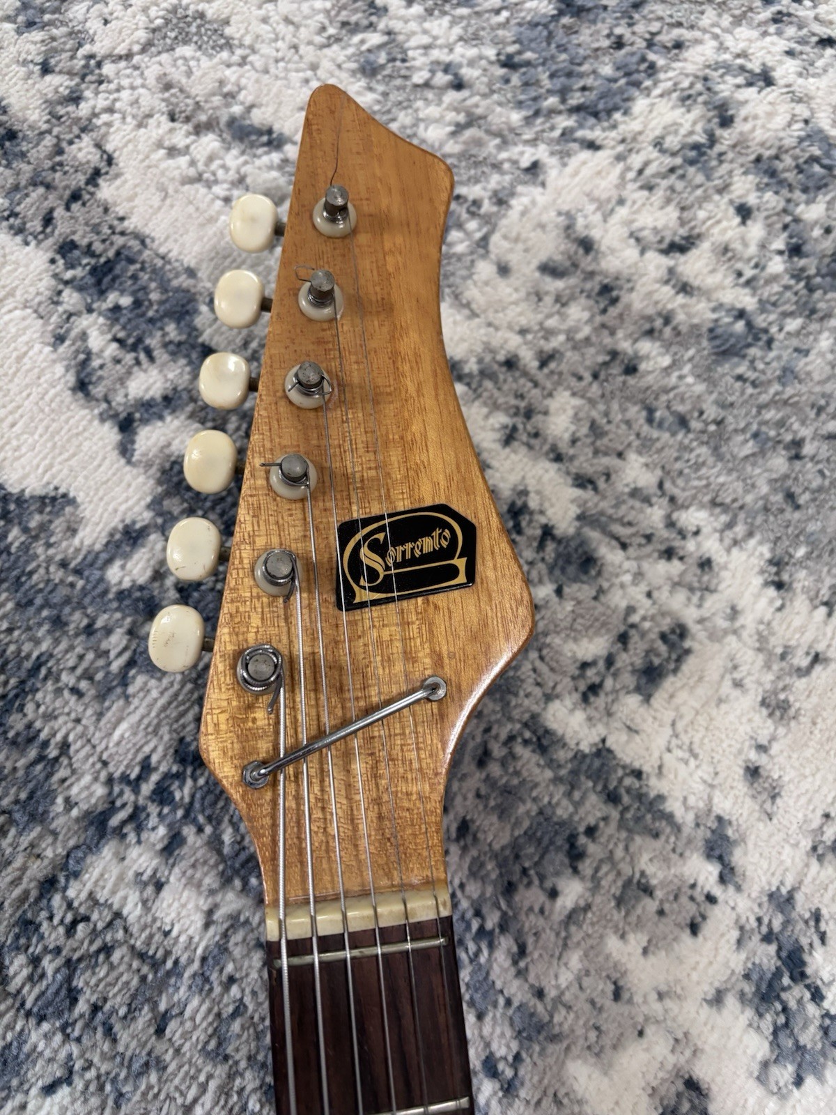 VINTAGE 60s-70’s SORRENTO ELECTRIC GUITAR