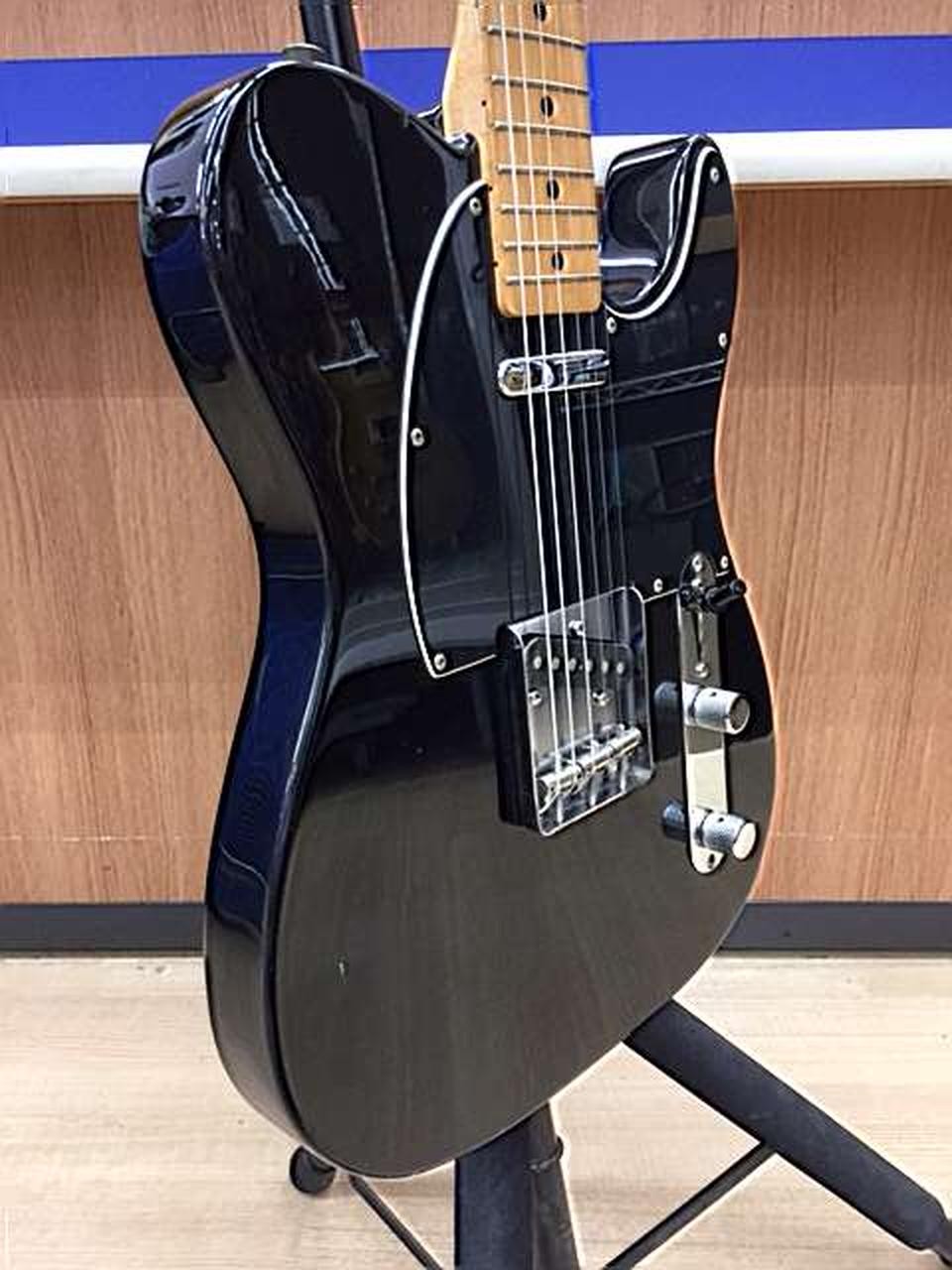 FENDER TL72 Telecaster-type Electric Guitar