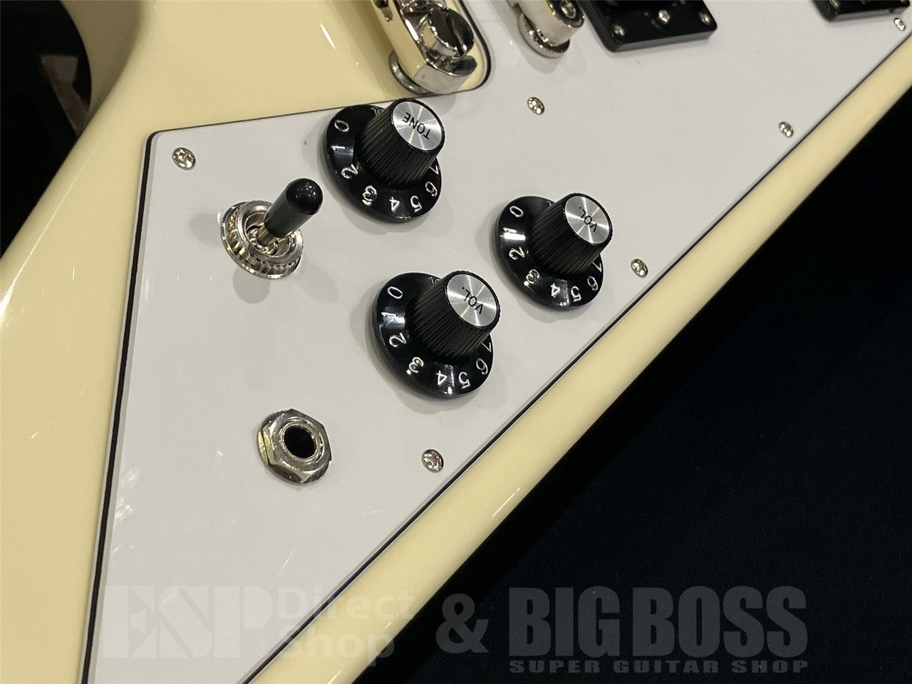 Edwards E-Fv-Ltd / White *Mn569