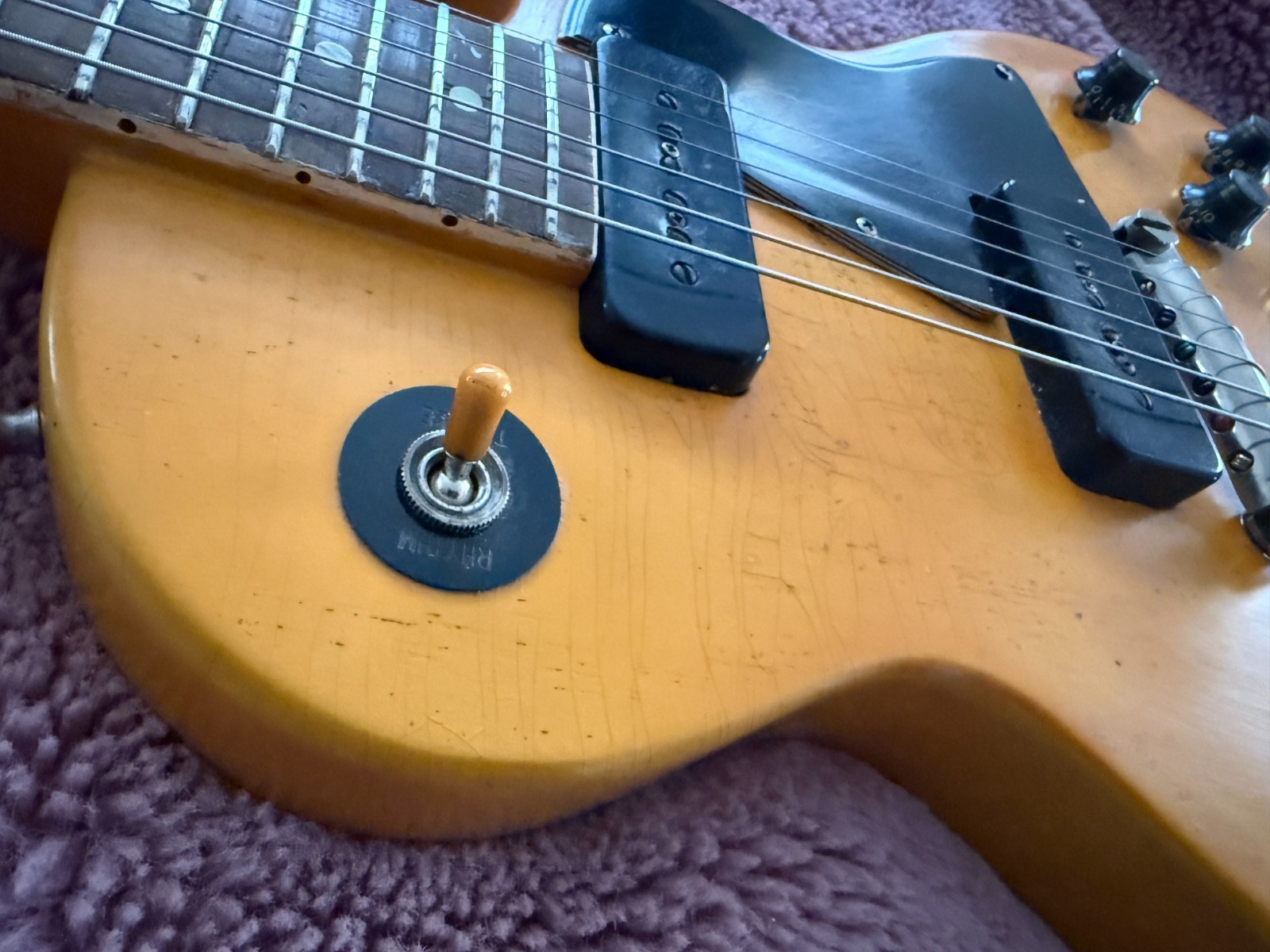 Vintage Gibson Les Paul Special – TV Yellow