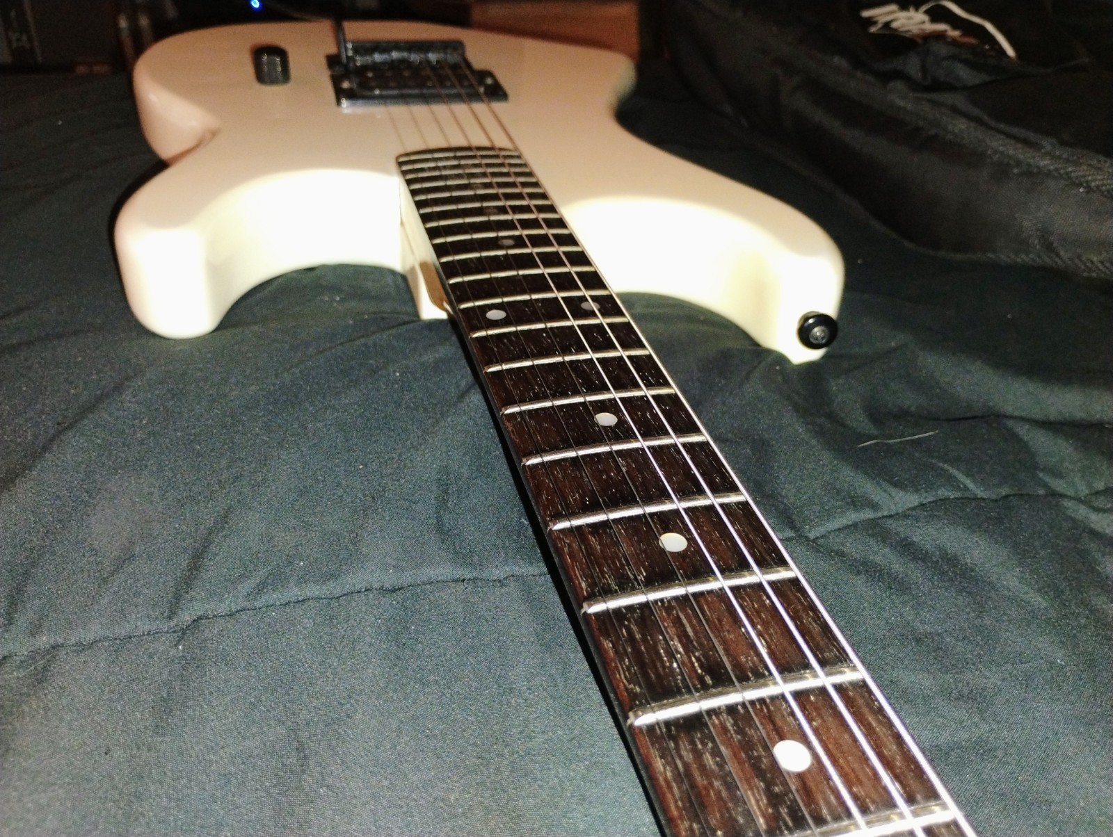 1985 Kramer Striker 100ST electric guitar WHITE – Banana neck, Grover Tuners
