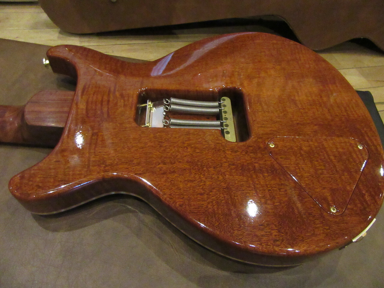 PRS PRIVATE STOCK 3929 SANTANA2/LIGHT TIGER EYE Used