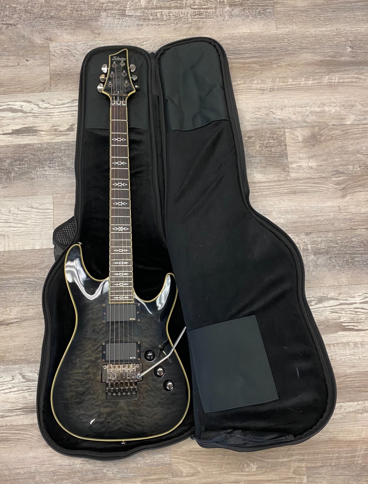 Schecter Hellraiser Diamond Series Special C-1 FR W/Soft Case