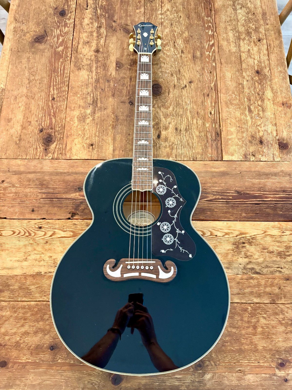 Epiphone EJ200/BK guitar with gig bag, strap, string cutter