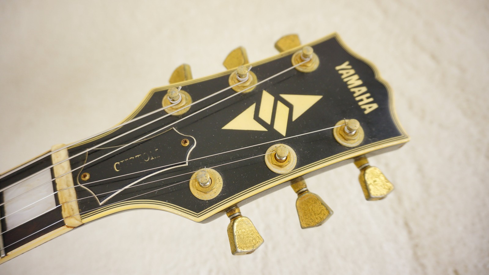 Yamaha Custom LP Style Electric Guitar Black MIJ Vintage Japan