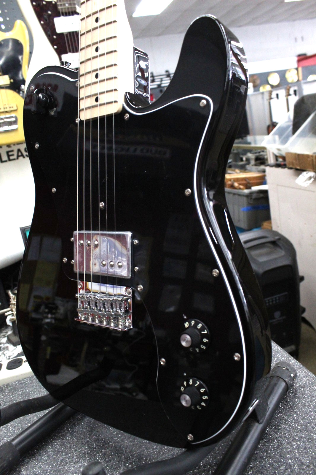 Refurbished Squier Paranormal Esquire Deluxe Electric Guitar Metallic Black L@@K