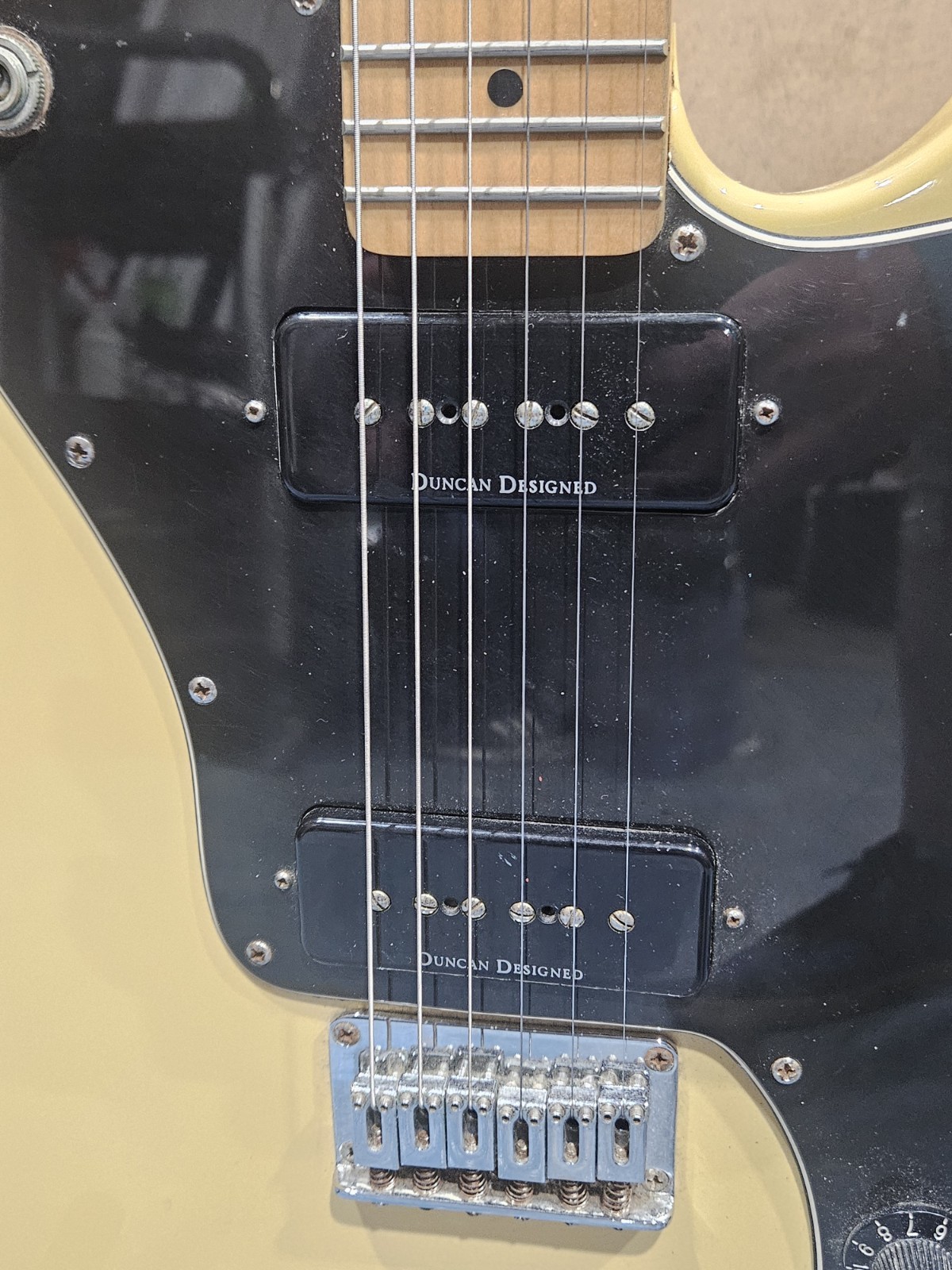 Squire by Fender Telecaster Custom 6-String Electric Guitar with Hard Case -READ