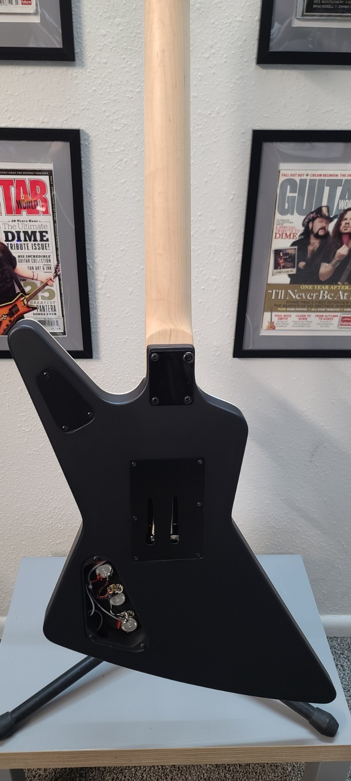 Dean Z X Floyd Rose Excellent To New Cond, Pickup Stickers Still On Pick-Pups!