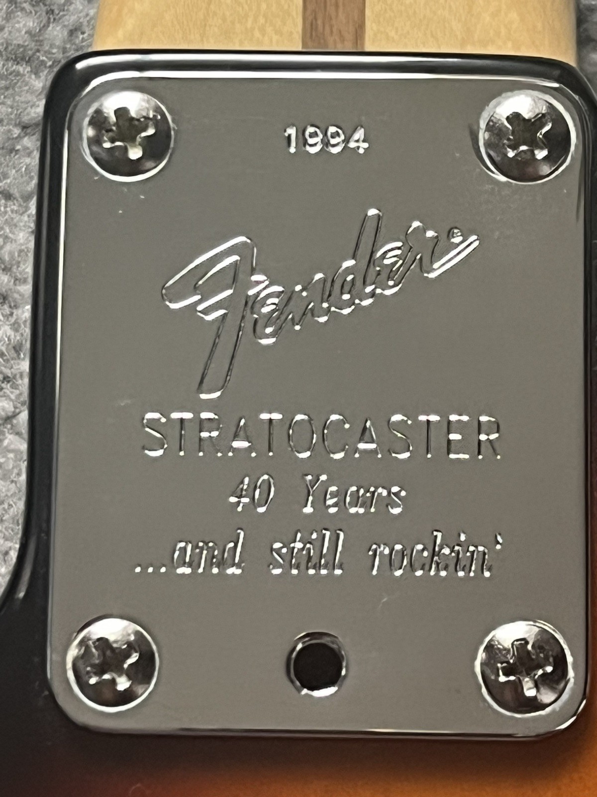 Fender 40th Anniversary USA Stratocaster 1994 – Sunburst-Rosewood – Near Mint !!