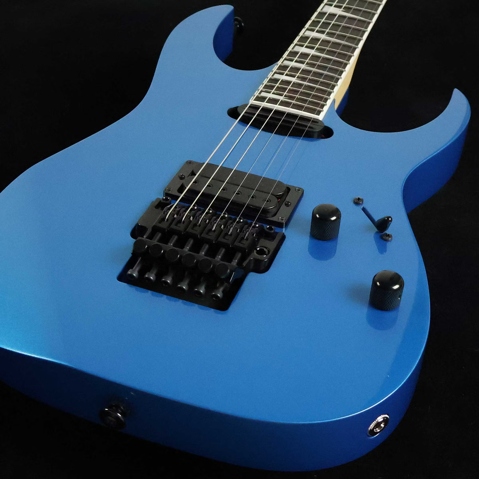Ibanez RG565R Electric Blue RG series Electric Guitar Made In Japan